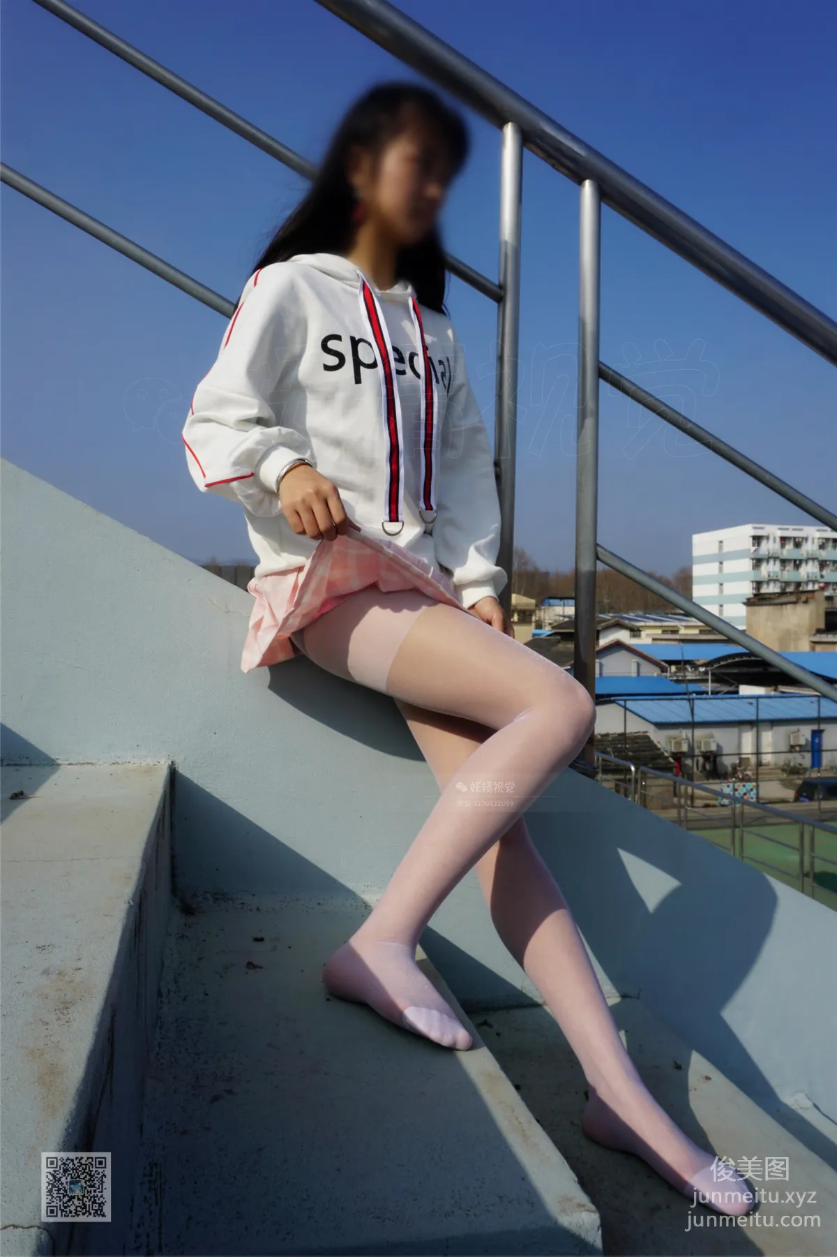 妖精視覺 NO.054 妮妮 天台白絲 [74P] 43