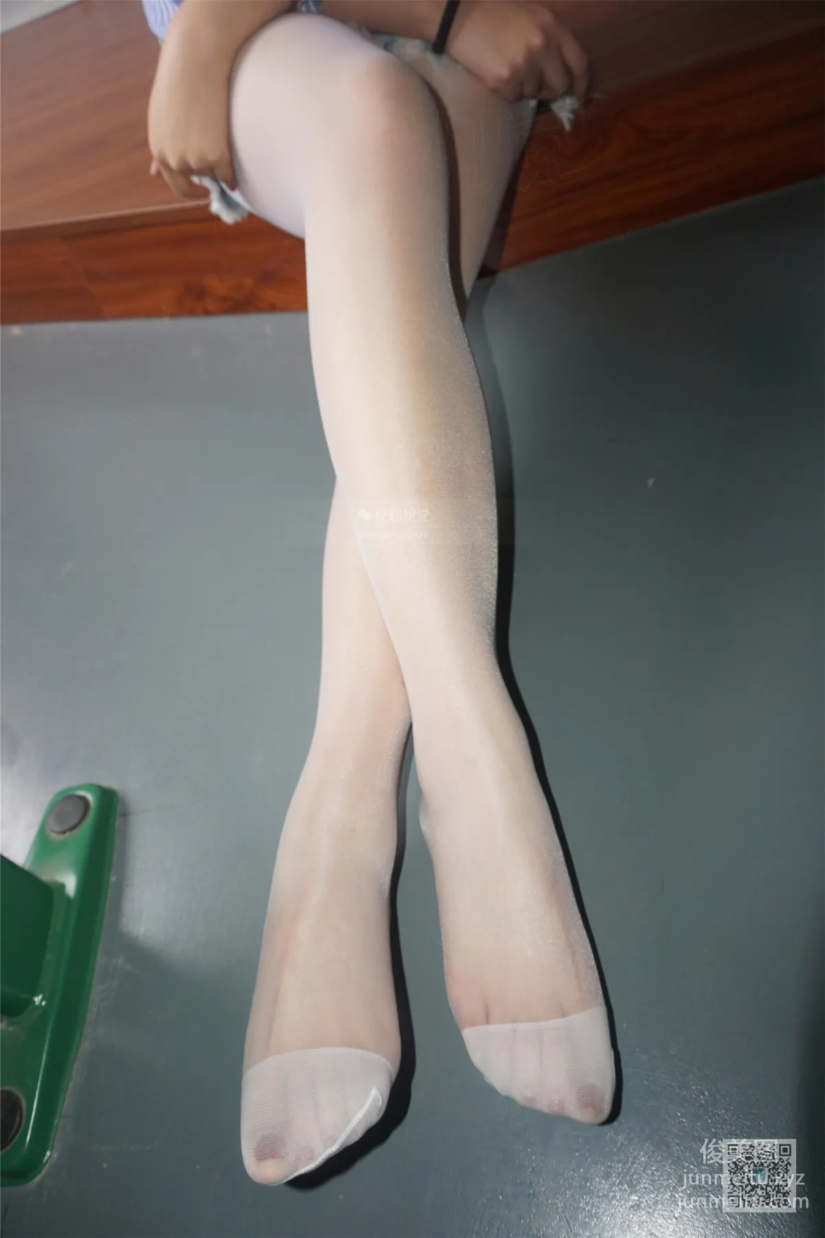 Yaojing Vision NO.057 Su Su, White Stockings and Pencil Skirt (Part Two) [75P] photo 9
