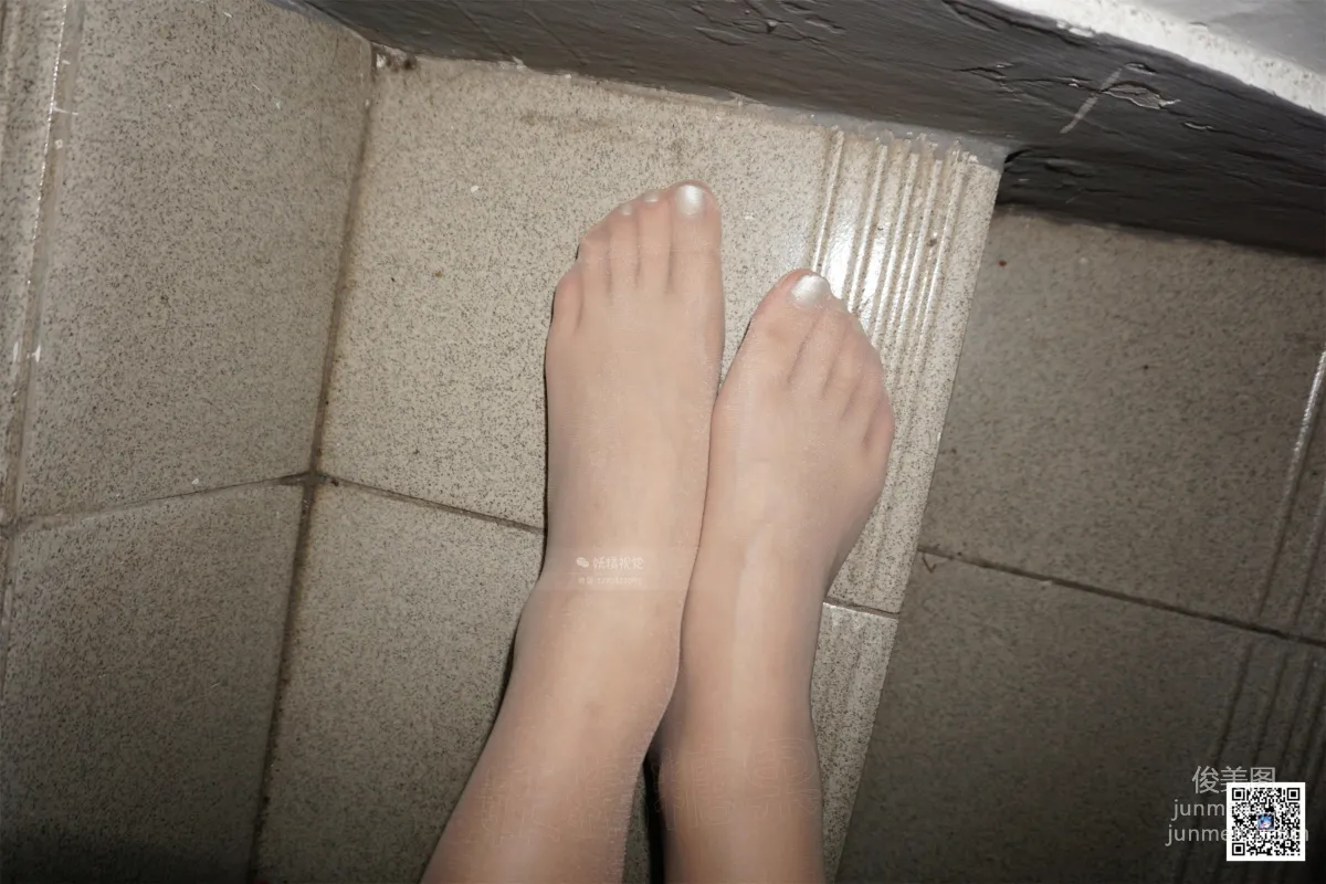 Yaojing Vision NO.077 Xiao Xuan, Meeting Your Sheer Stockings [62P] photo 9