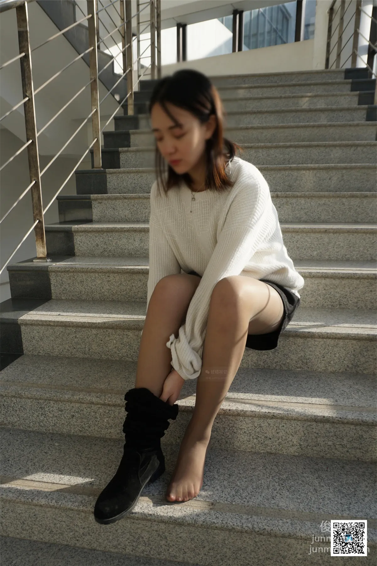 Yaojing Vision NO.104 Su Su, Long Boots & High Heels, Two-Tone Stockings. [73P] photo 6