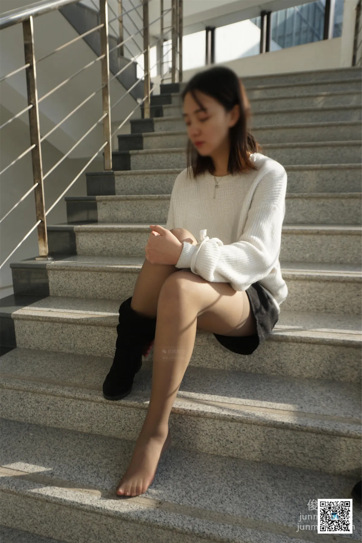 Yaojing Vision NO.104 Su Su, Long Boots & High Heels, Two-Tone Stockings. [73P] photo 7