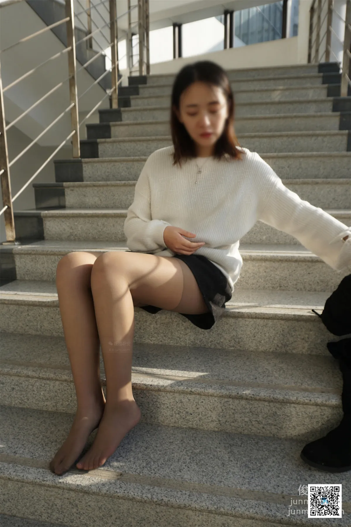 Yaojing Vision NO.104 Su Su, Long Boots & High Heels, Two-Tone Stockings. [73P] photo 8