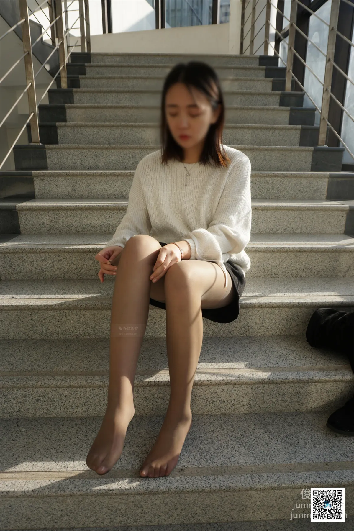 Yaojing Vision NO.104 Su Su, Long Boots & High Heels, Two-Tone Stockings. [73P] photo 9
