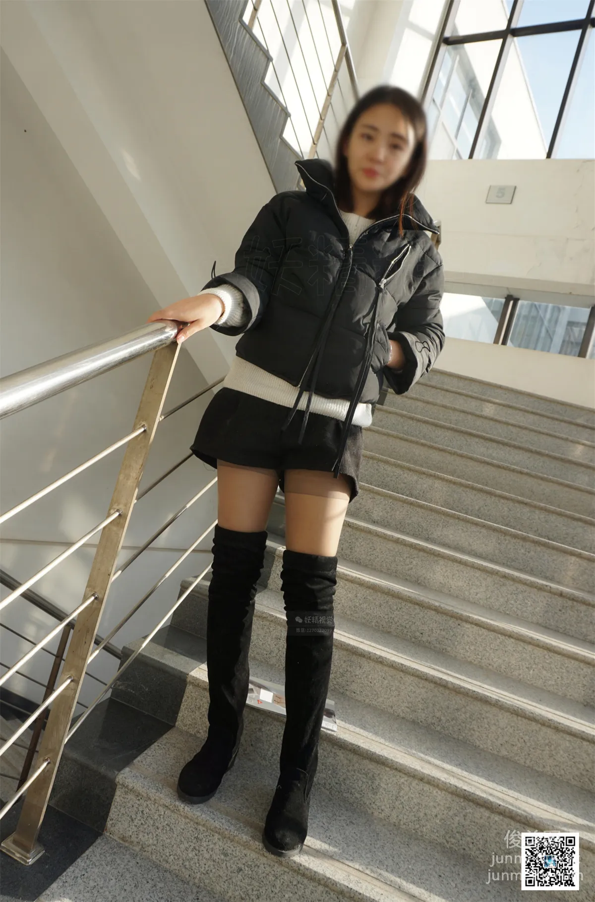 Yaojing Vision NO.104 Su Su, Long Boots & High Heels, Two-Tone Stockings. [73P] photo 46