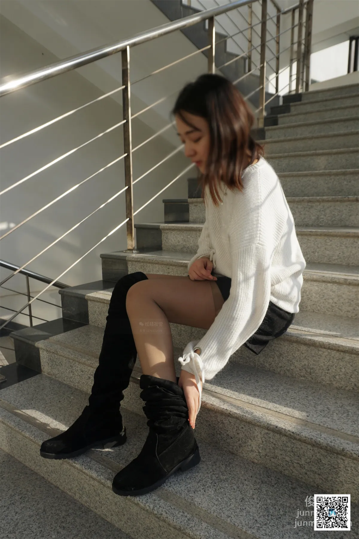 Yaojing Vision NO.104 Su Su, Long Boots & High Heels, Two-Tone Stockings. [73P] photo 65