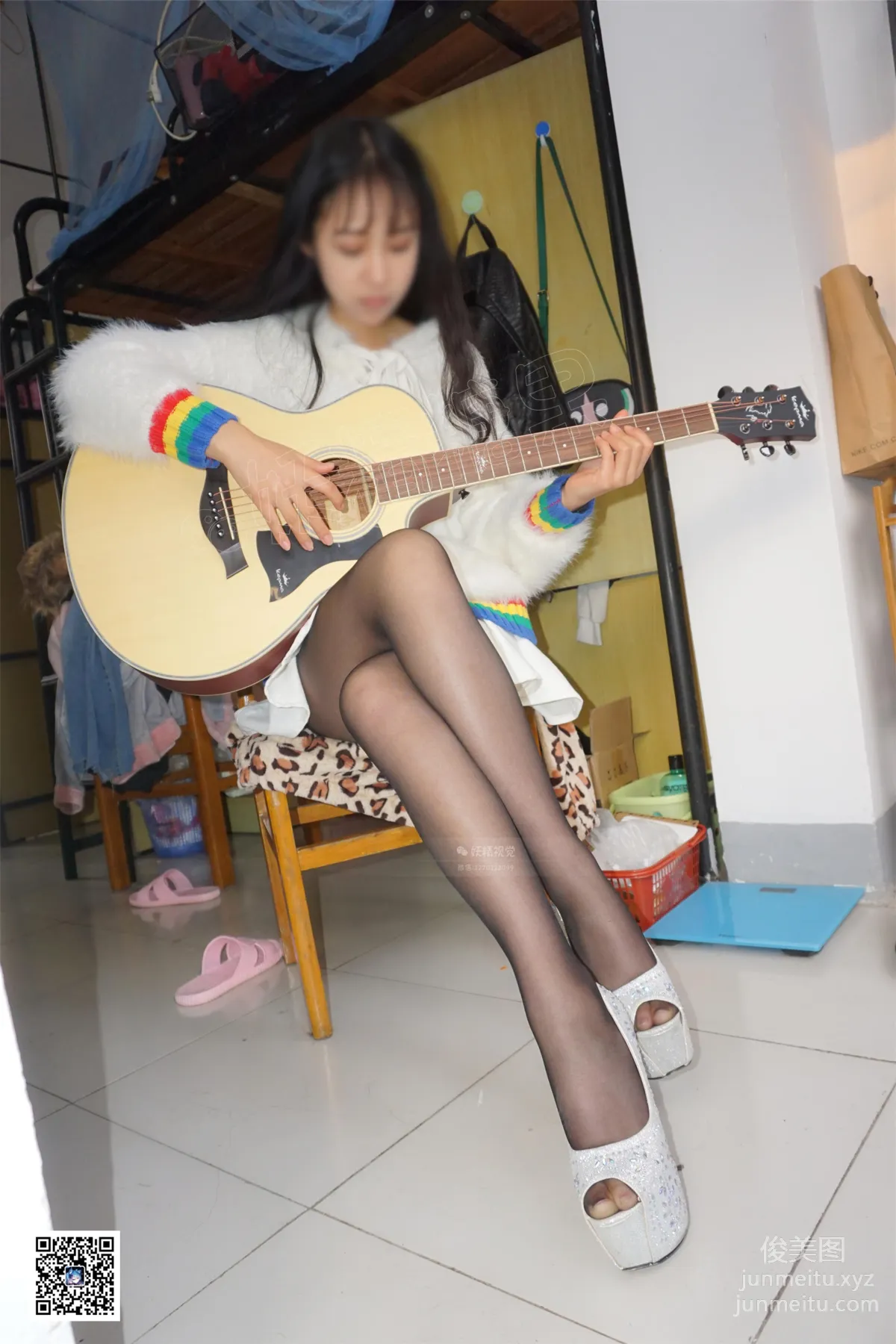 Yaojing Vision NO.230 Yao Yao Guitar and Black Stockings [39P] photo 17