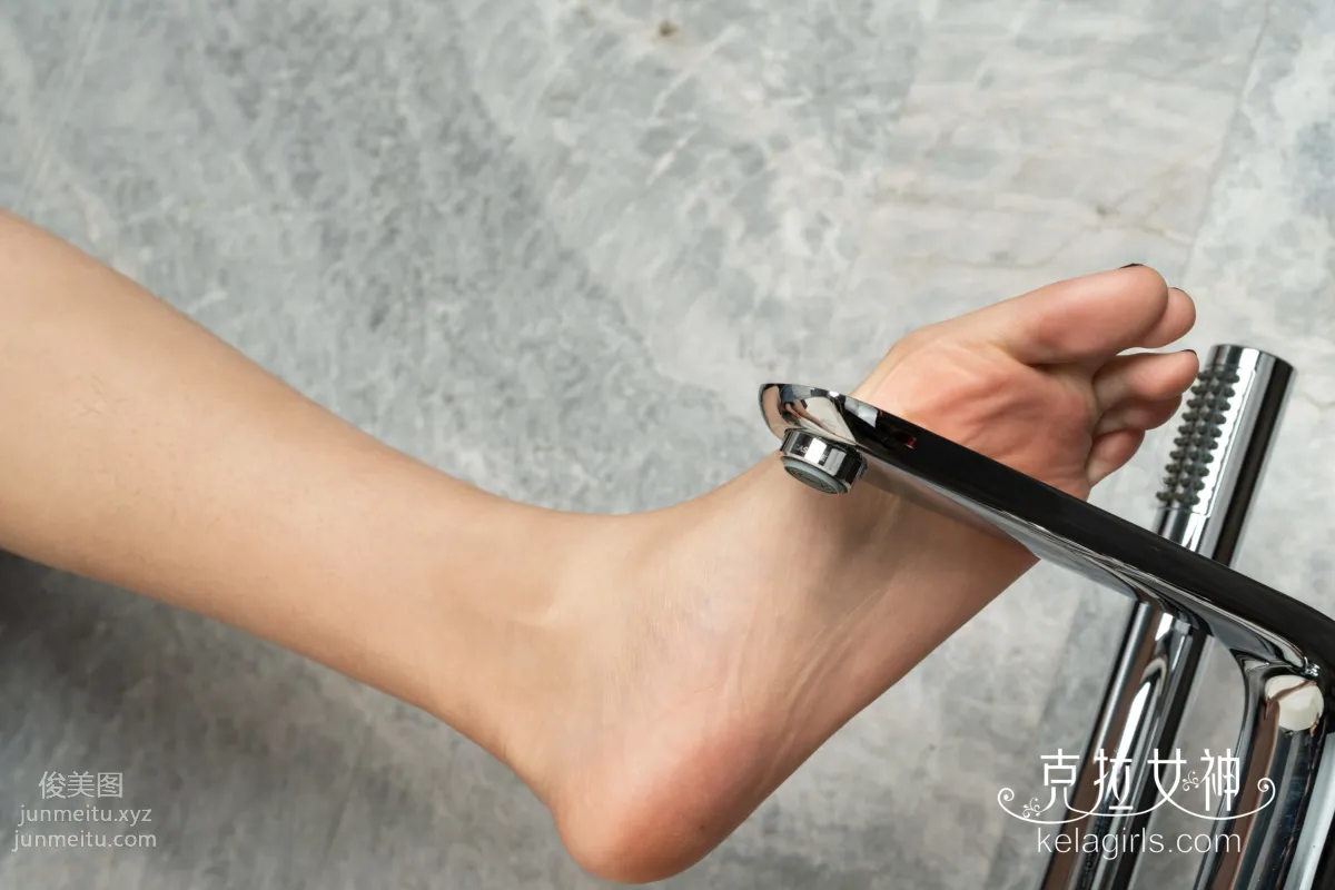 [Kelagirls] 2019.04.04, Slender Pretty Feet, Zhong Qi photo 10
