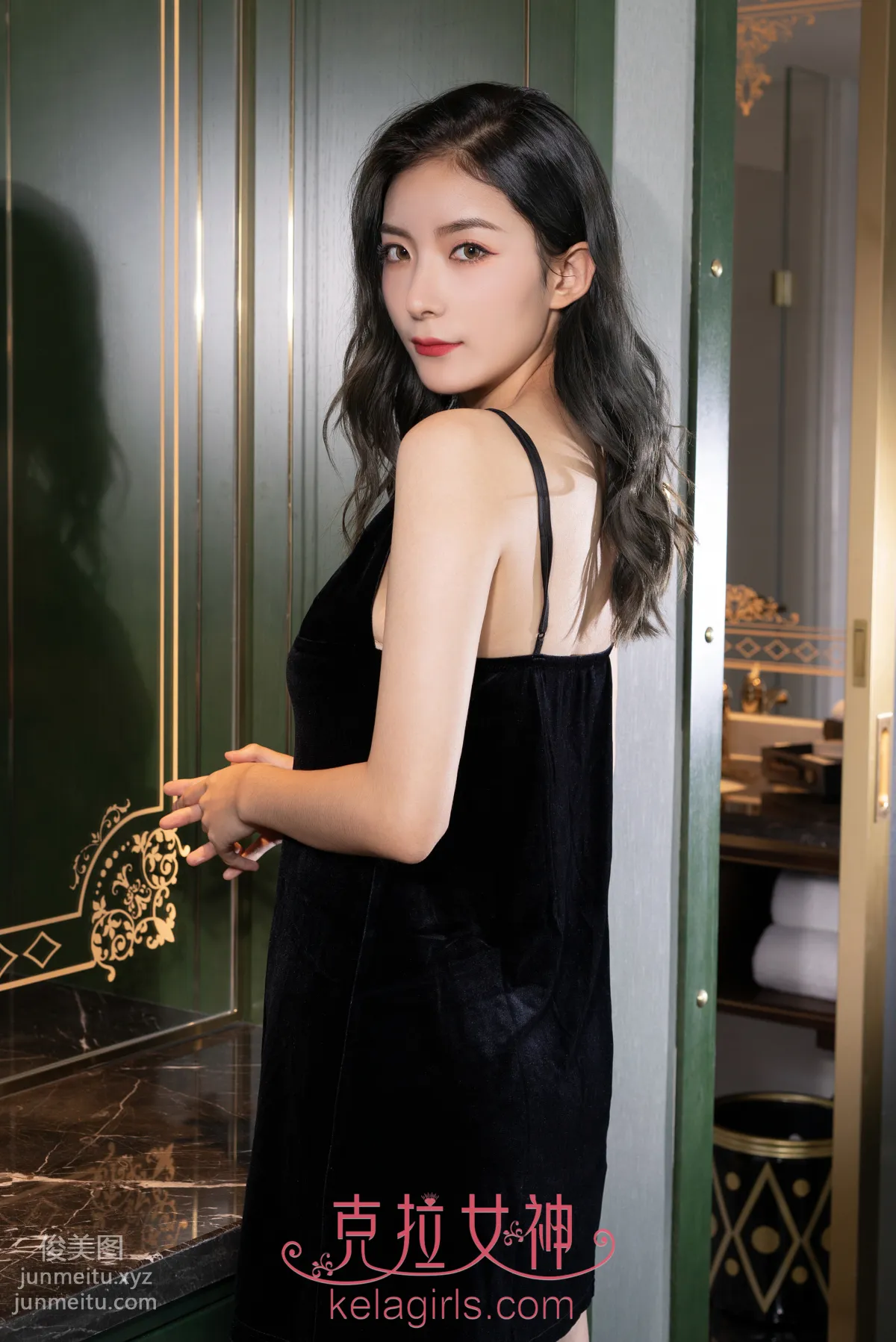 [KeLaGirls克拉女神] 2019.06.28《名媛赤足》蘇展 2