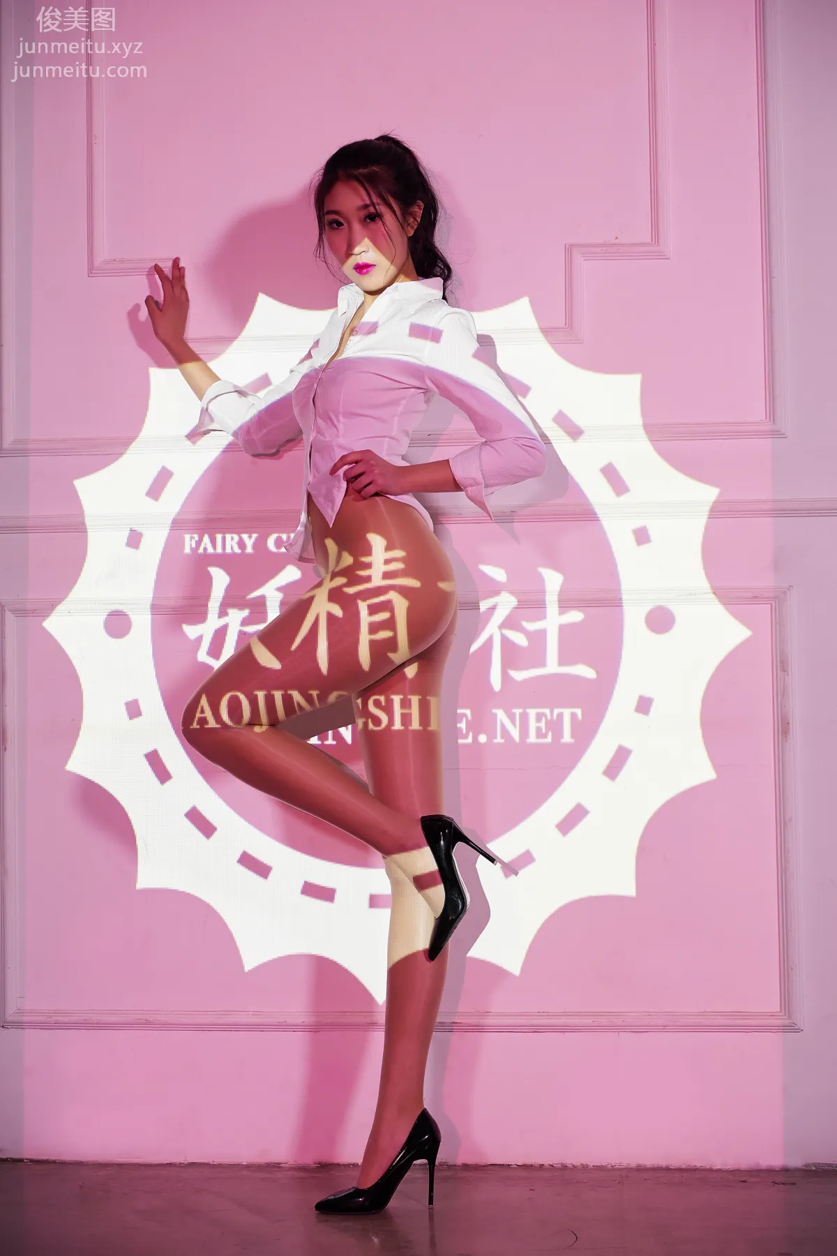 [FAIRY CLUB妖精社] 2020.03.10 T2003《光影美絲》唐飛飛&蘇偉&愛優蜜-極品無内絲T系列 13