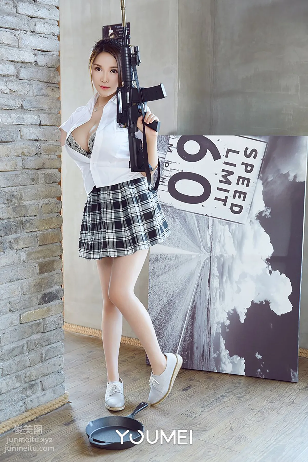 [YouMi] 2018.08.24 VOL.051 PlayerUnknown's Peach Shen Mitao photo 13