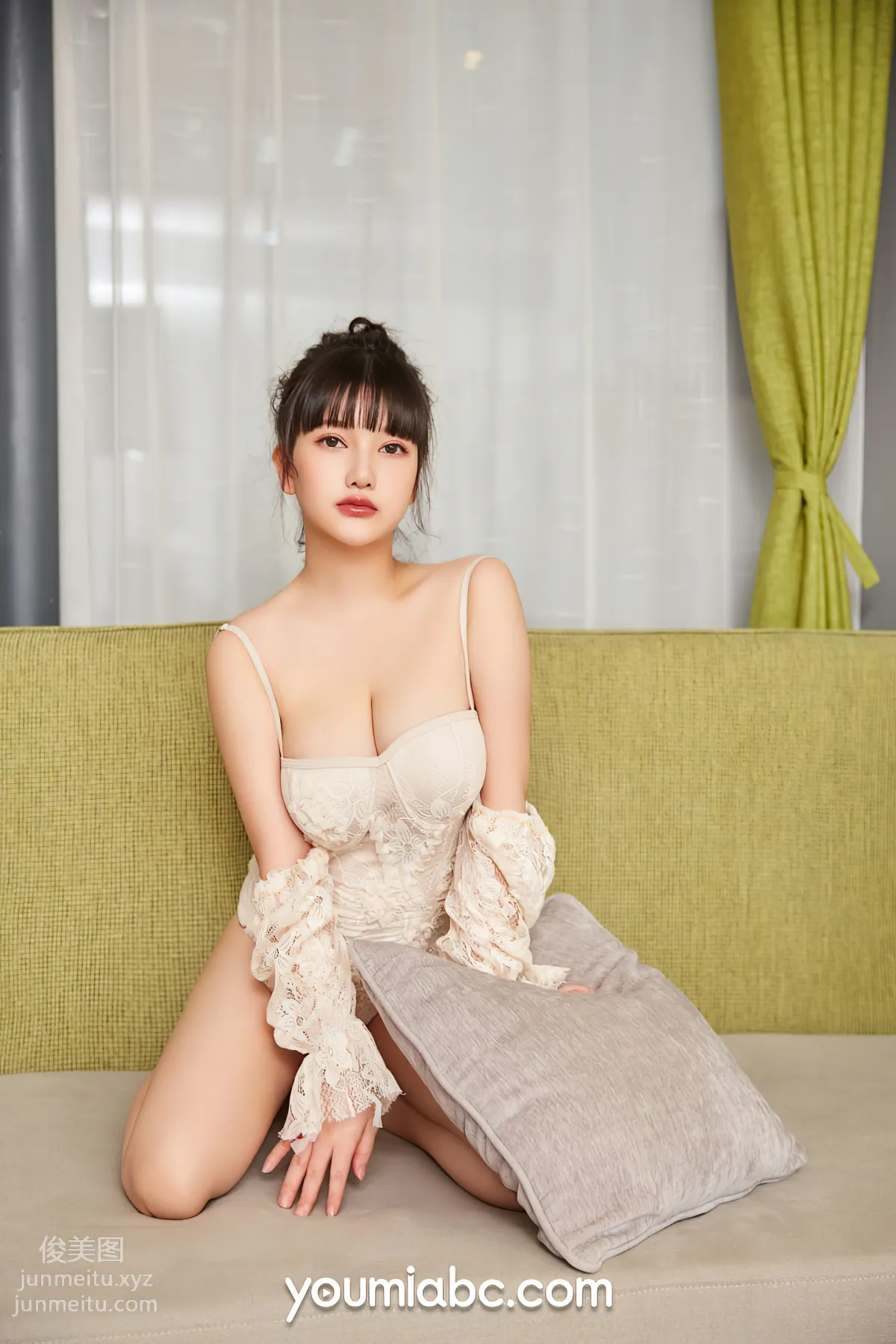 Yin Er: YouMi photo 17