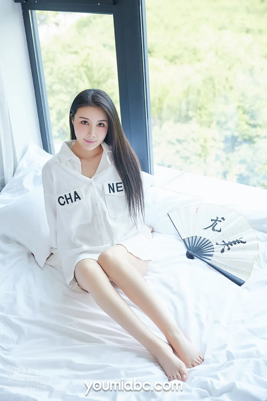 Zi Yi: YouMi photo 2