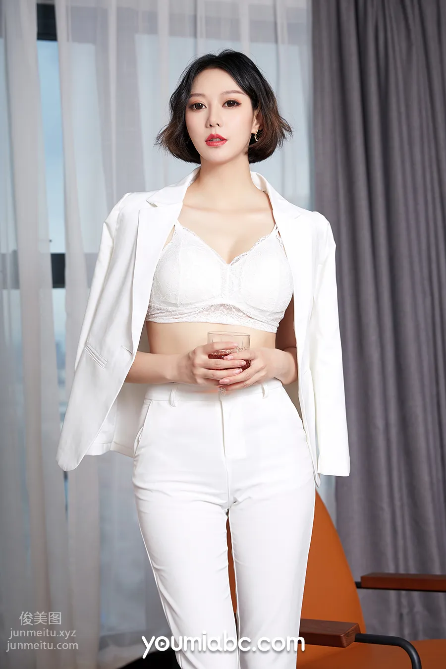 Renee Fu: YouMi photo 12