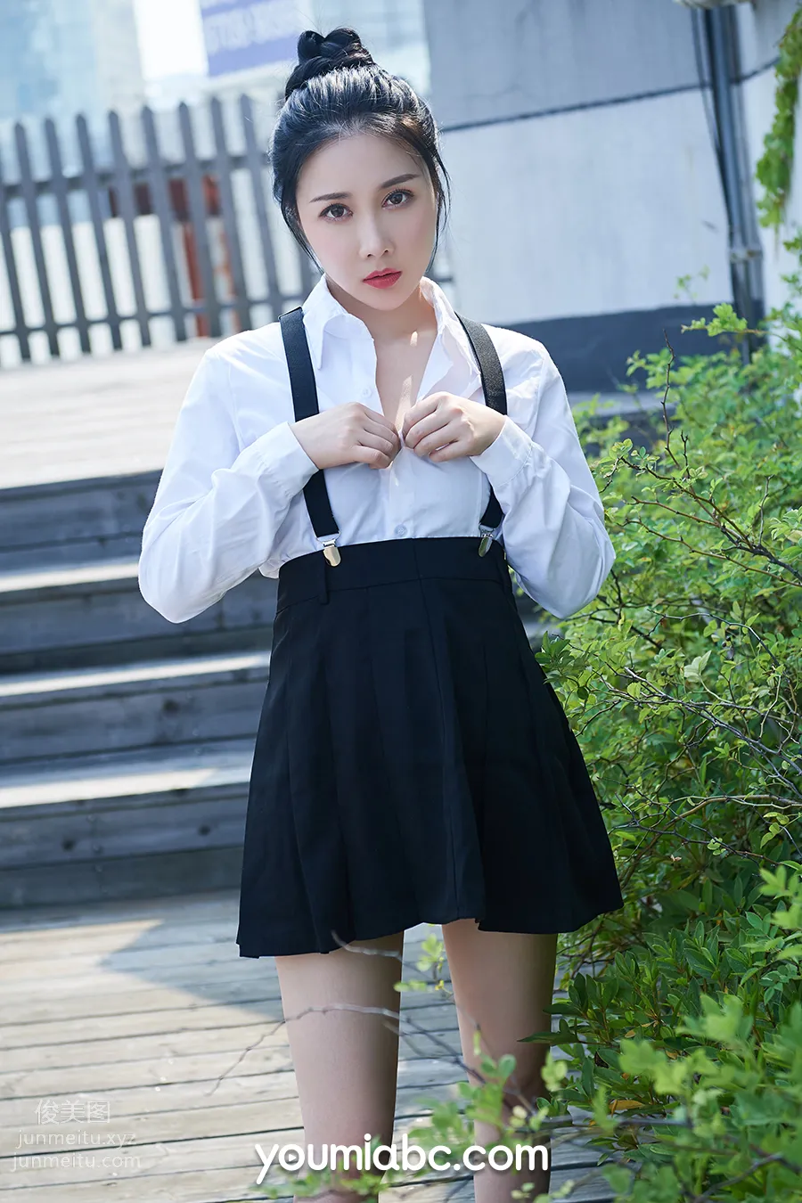 Zi Yi: YouMi photo 24