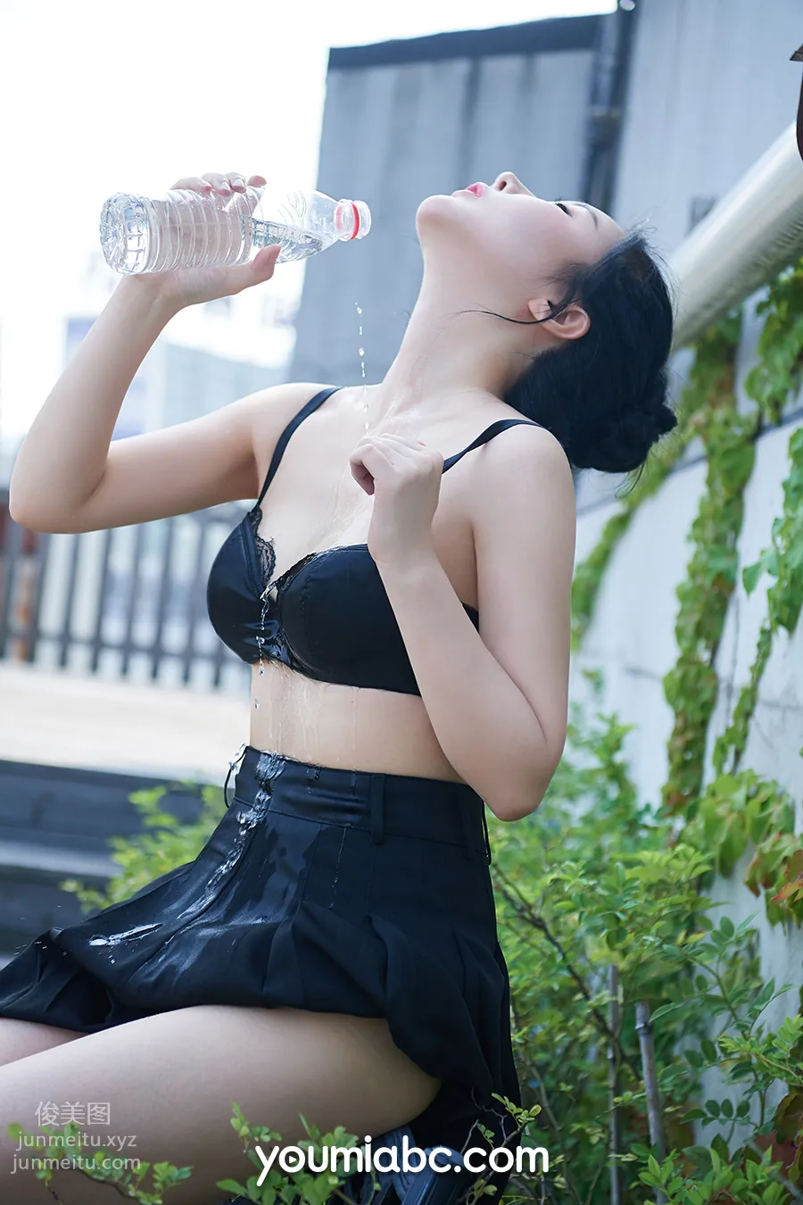 Zi Yi: YouMi photo 40