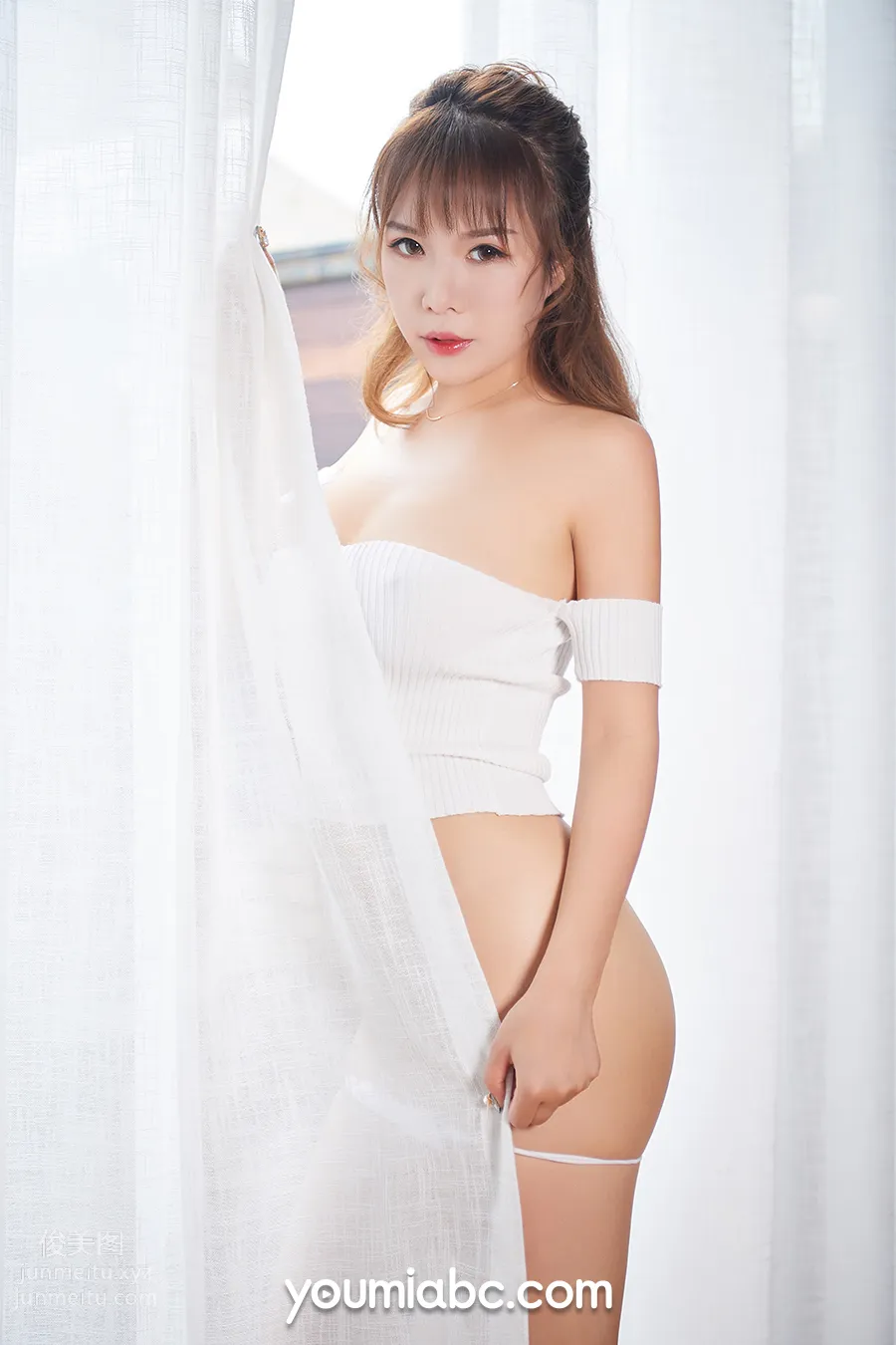 Ya Wen: YouMi photo 14