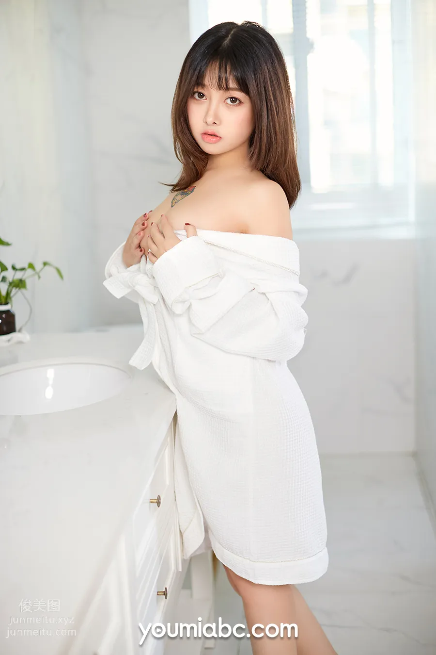 You Youjiang: YouMi photo 7