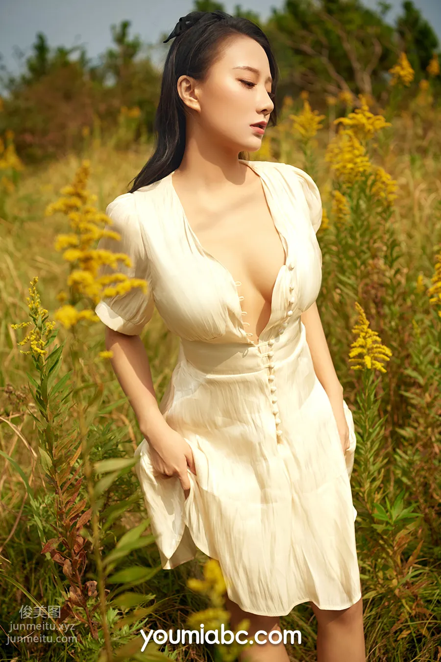 He Jiaying: YouMi photo 8