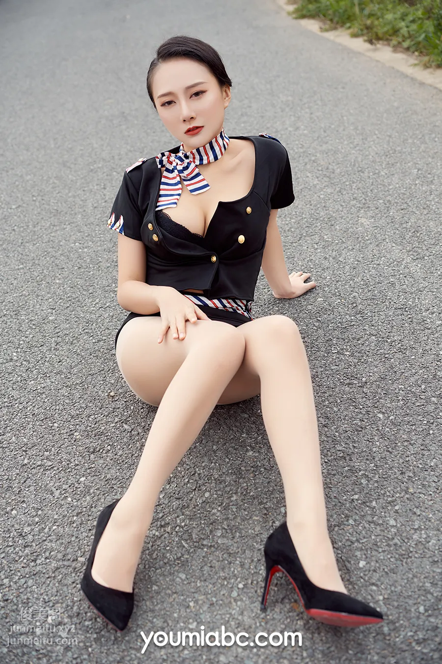He Jiaying: YouMi photo 19