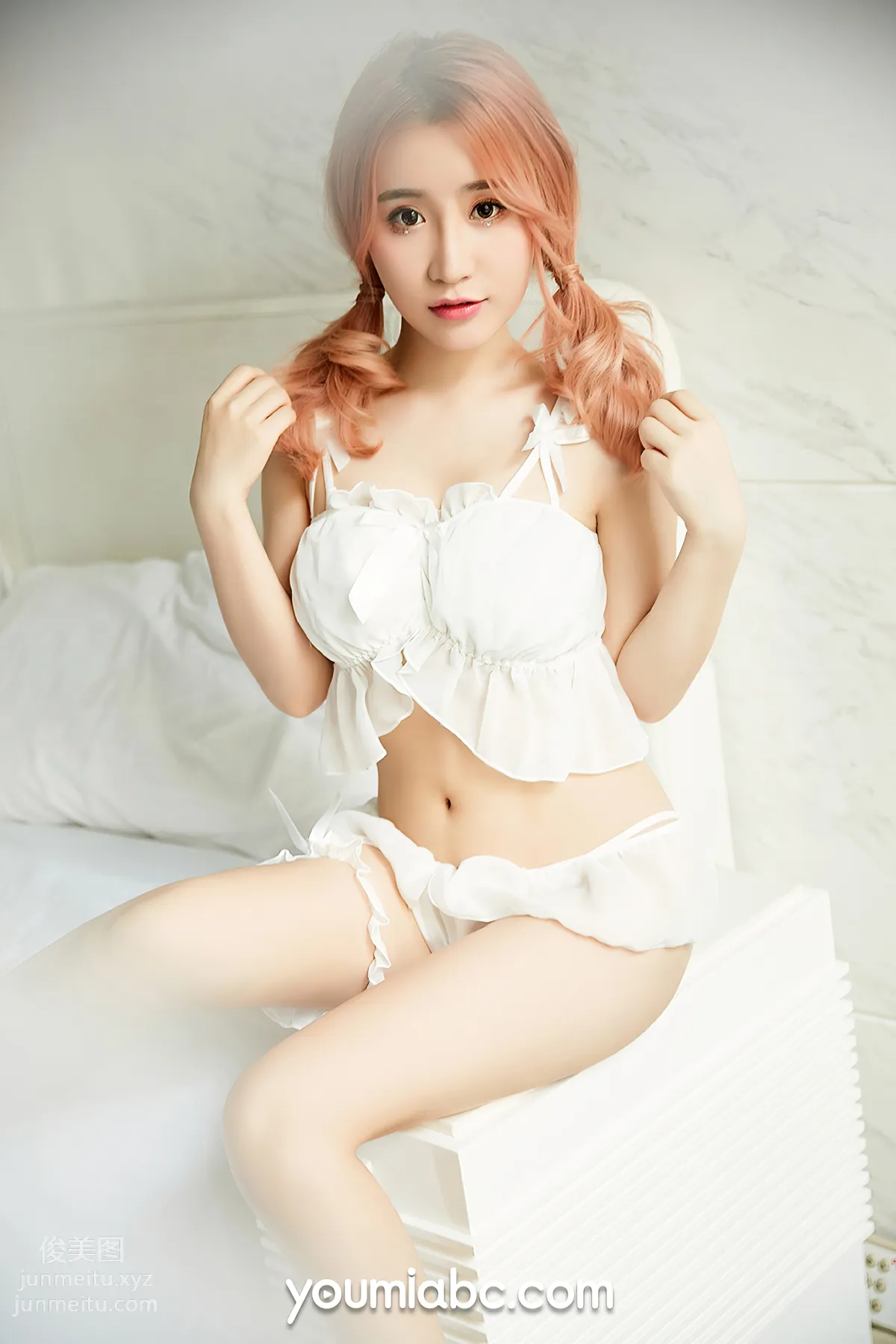 Fei Yueying: YouMi photo 4