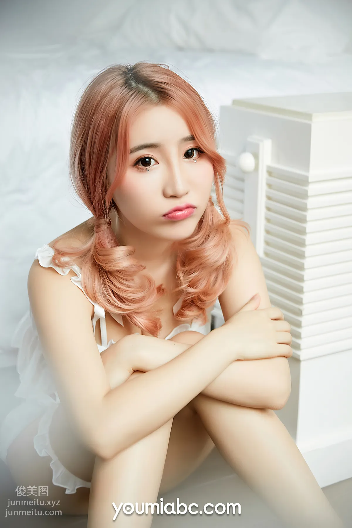 Fei Yueying: YouMi photo 26