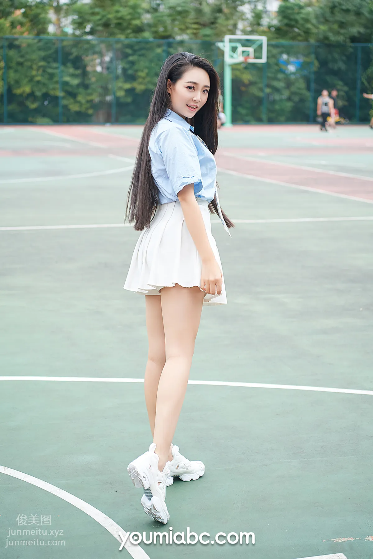 Xu Wenting: YouMi photo 3