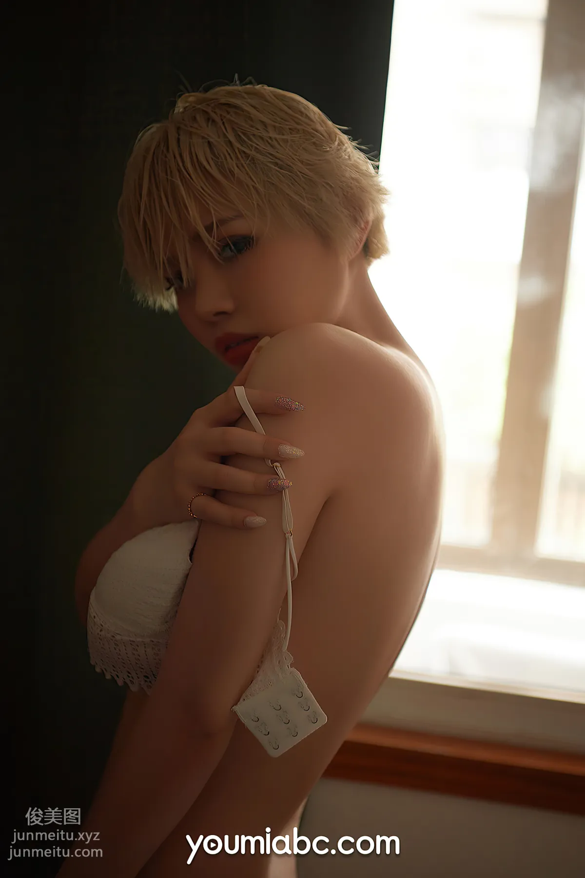 Heidi: YouMi photo 14