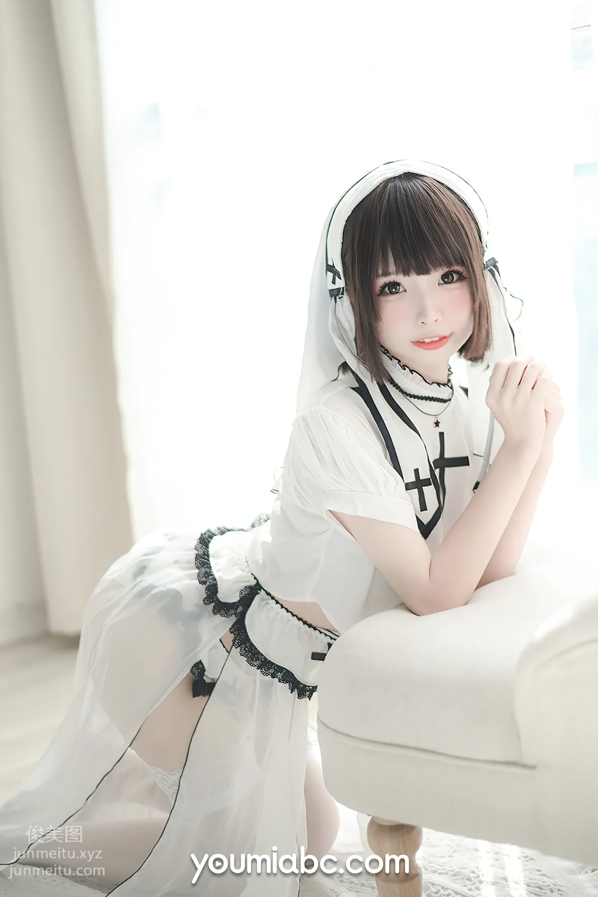 [YouMi尤蜜]2020.11.10 聖潔修女 甜椒妙妙mio[37P] 17
