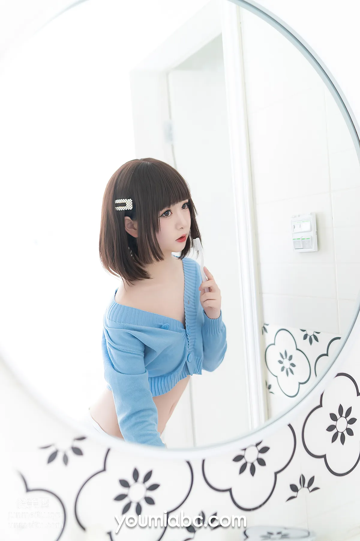 Xiang Xiaoyuan: YouMi photo 6