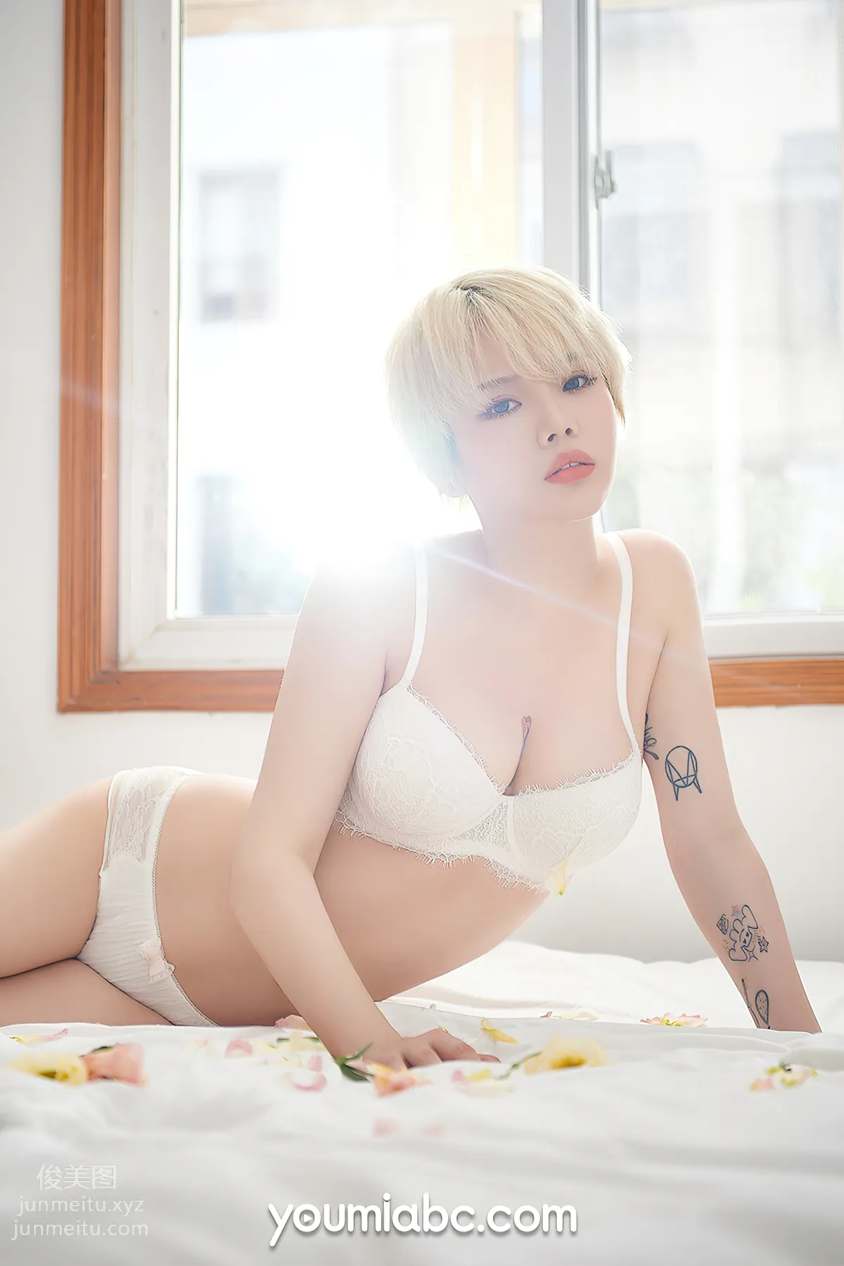 Heidi: YouMi photo 22
