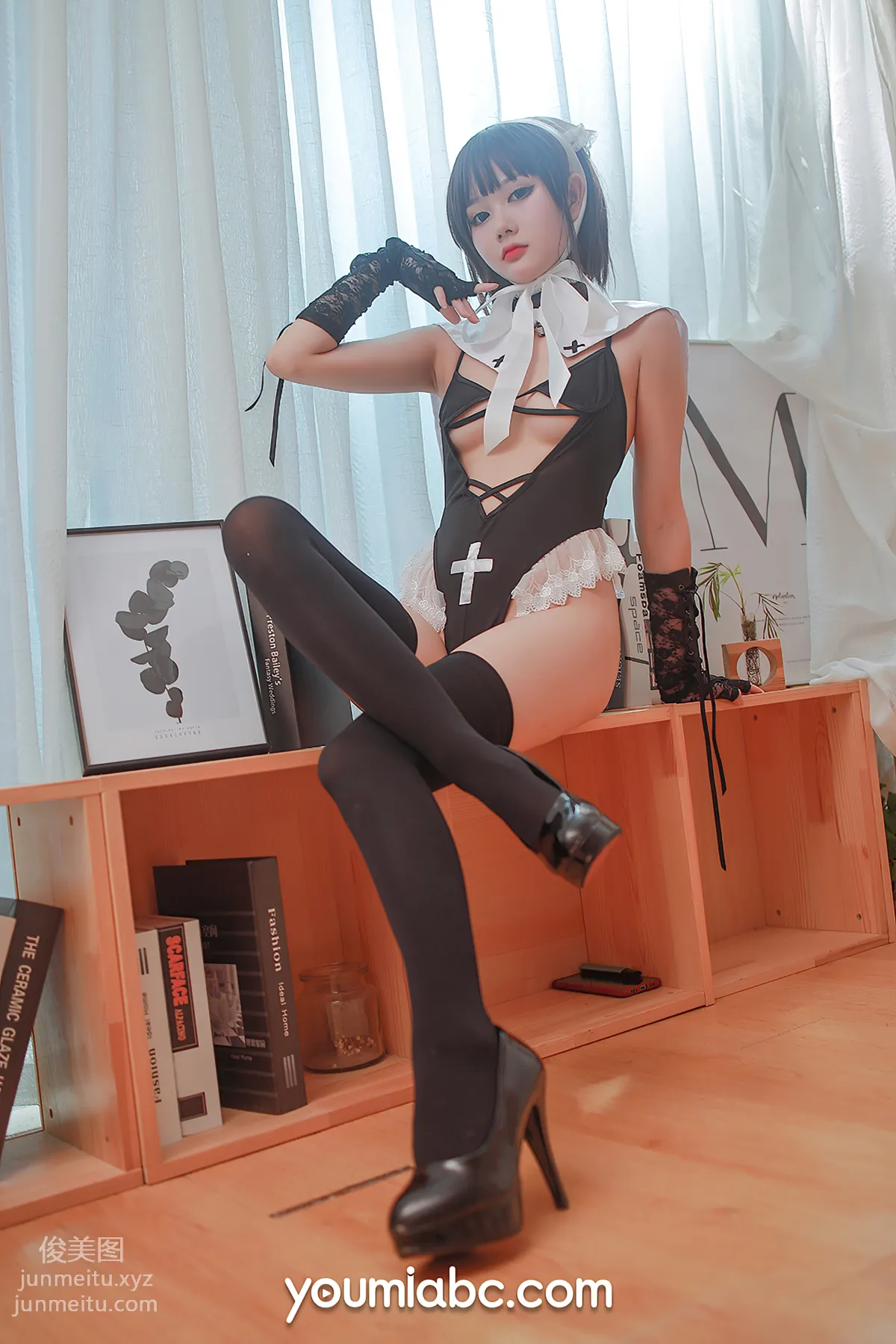 Ninde Dandan: YouMi photo 7
