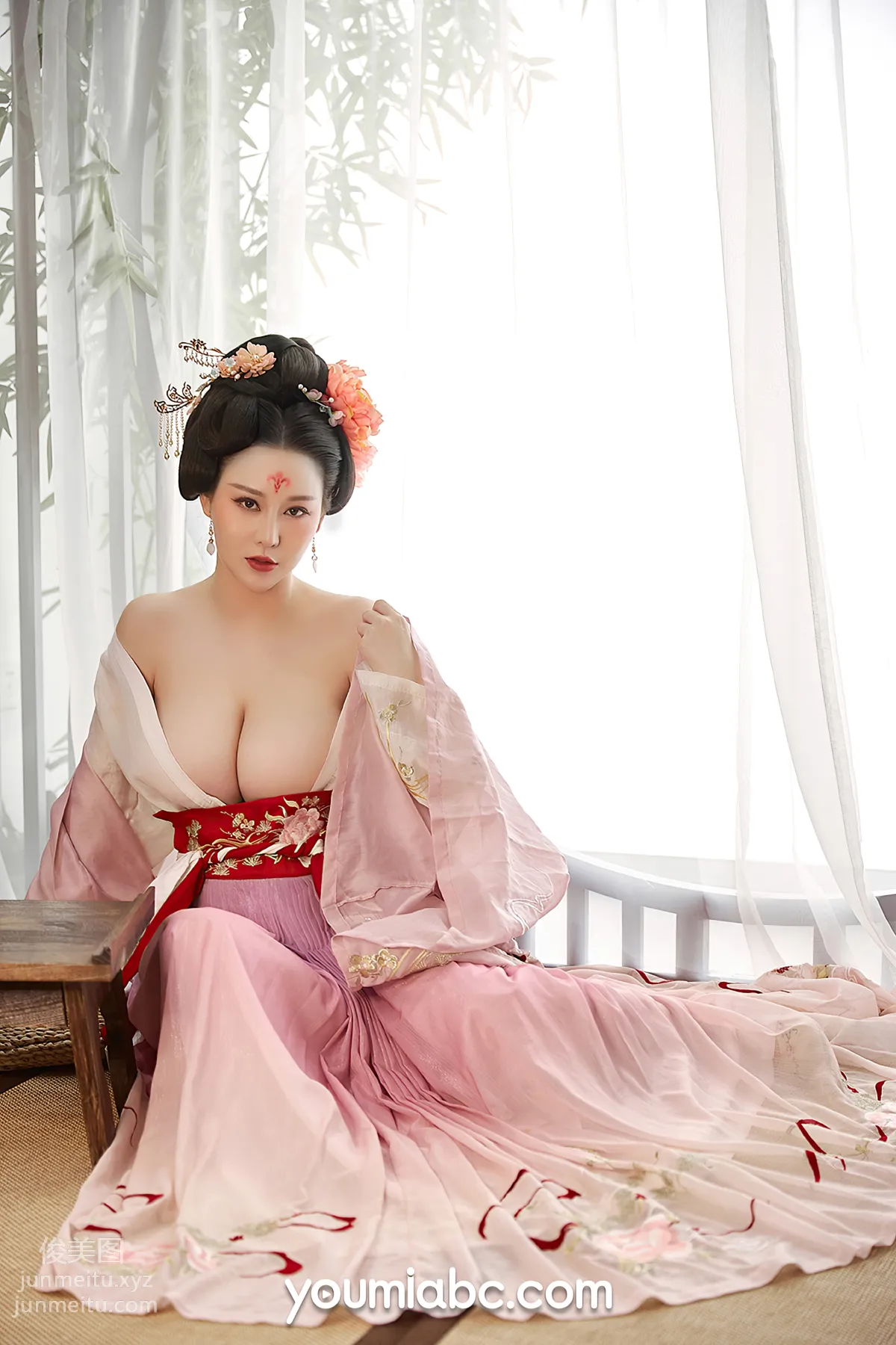 Fei Ruola: YouMi photo 9