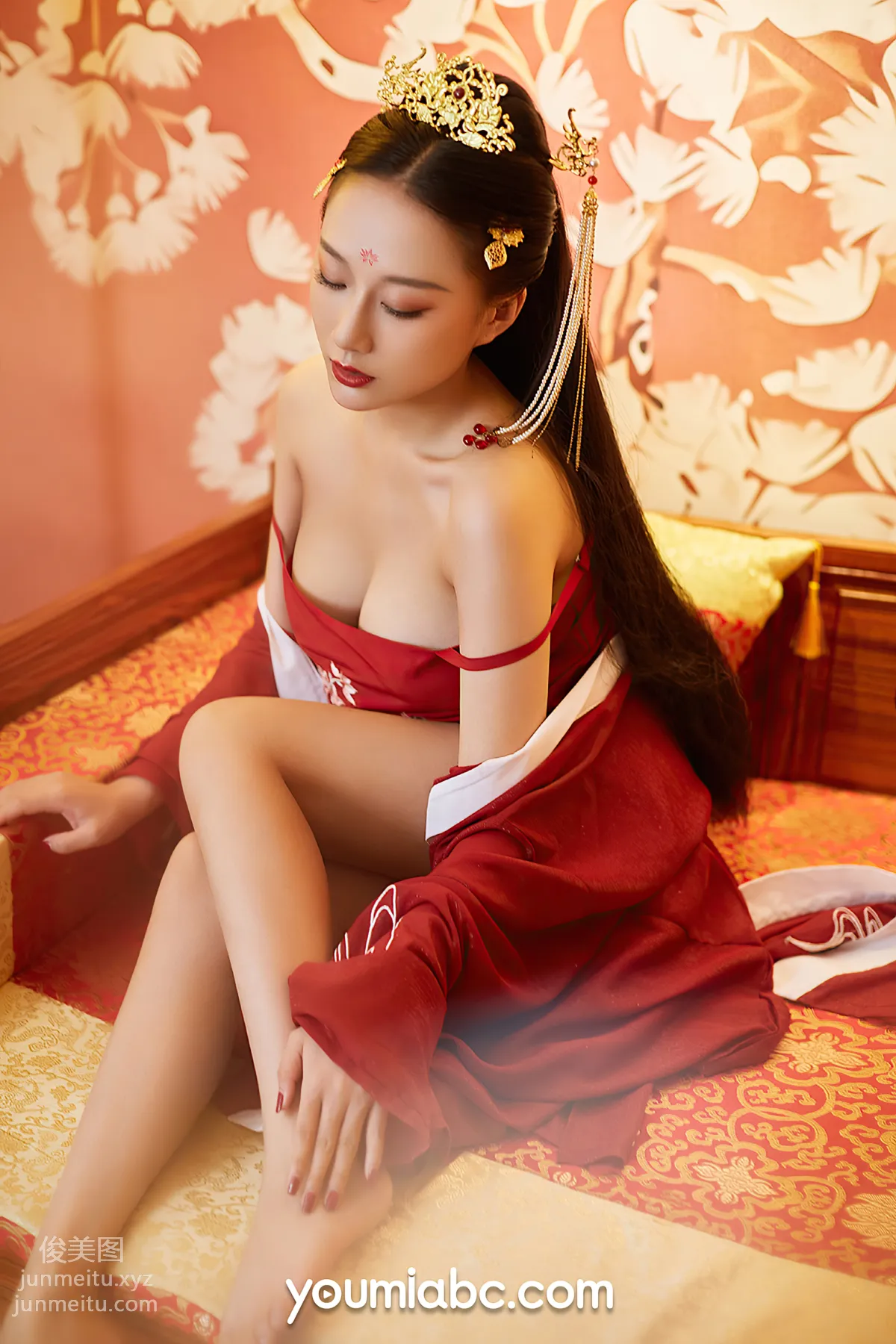 He Jiaying: YouMi photo 15