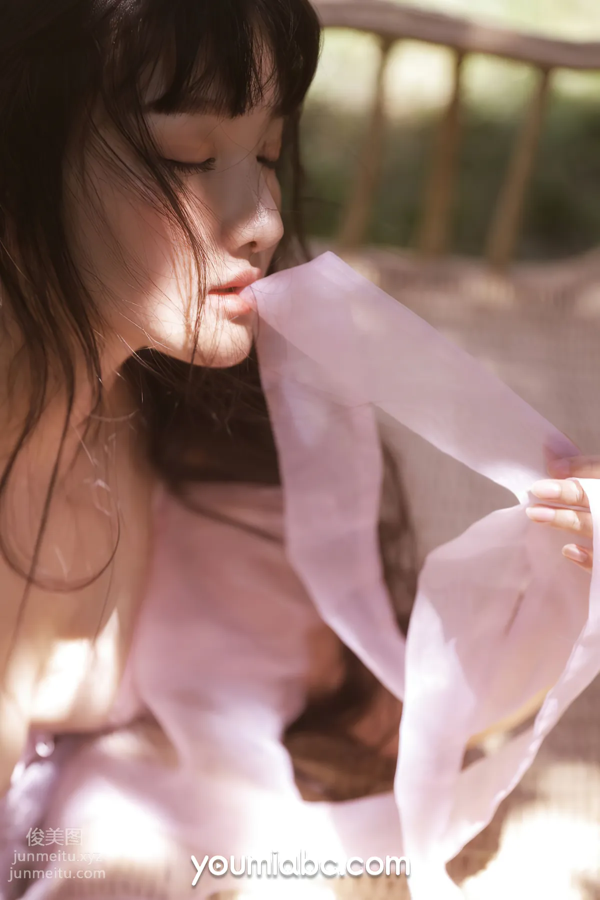 Yin Er: YouMi photo 24