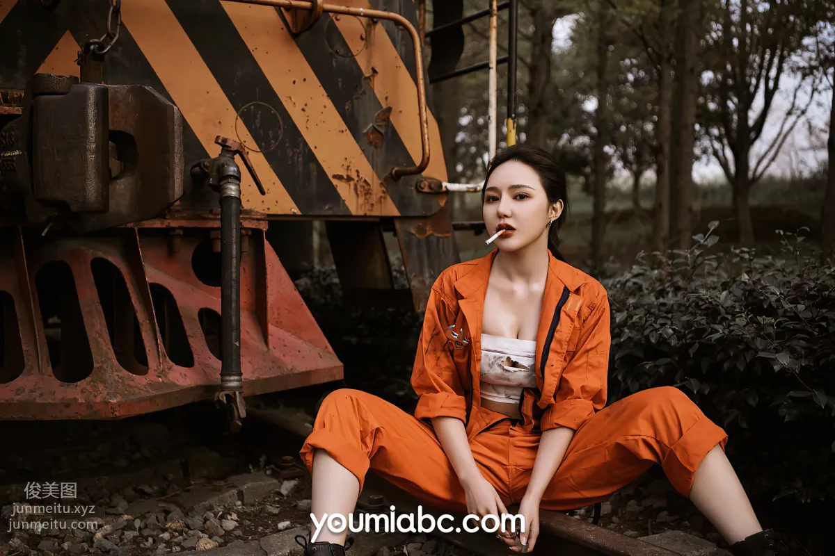 Wen Jinger: YouMi photo 3