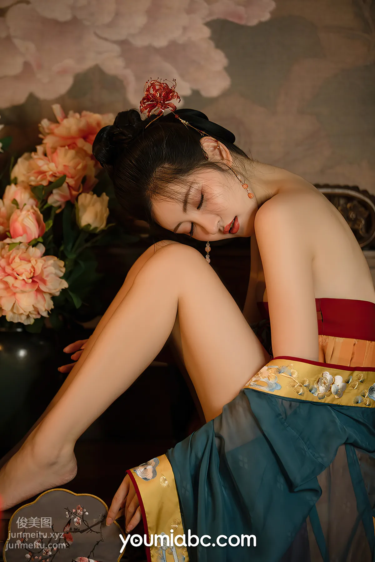 [YouMi] 2021.11.22 Night Talk by the West Window Candle Shen Mengyao [50P] photo 1