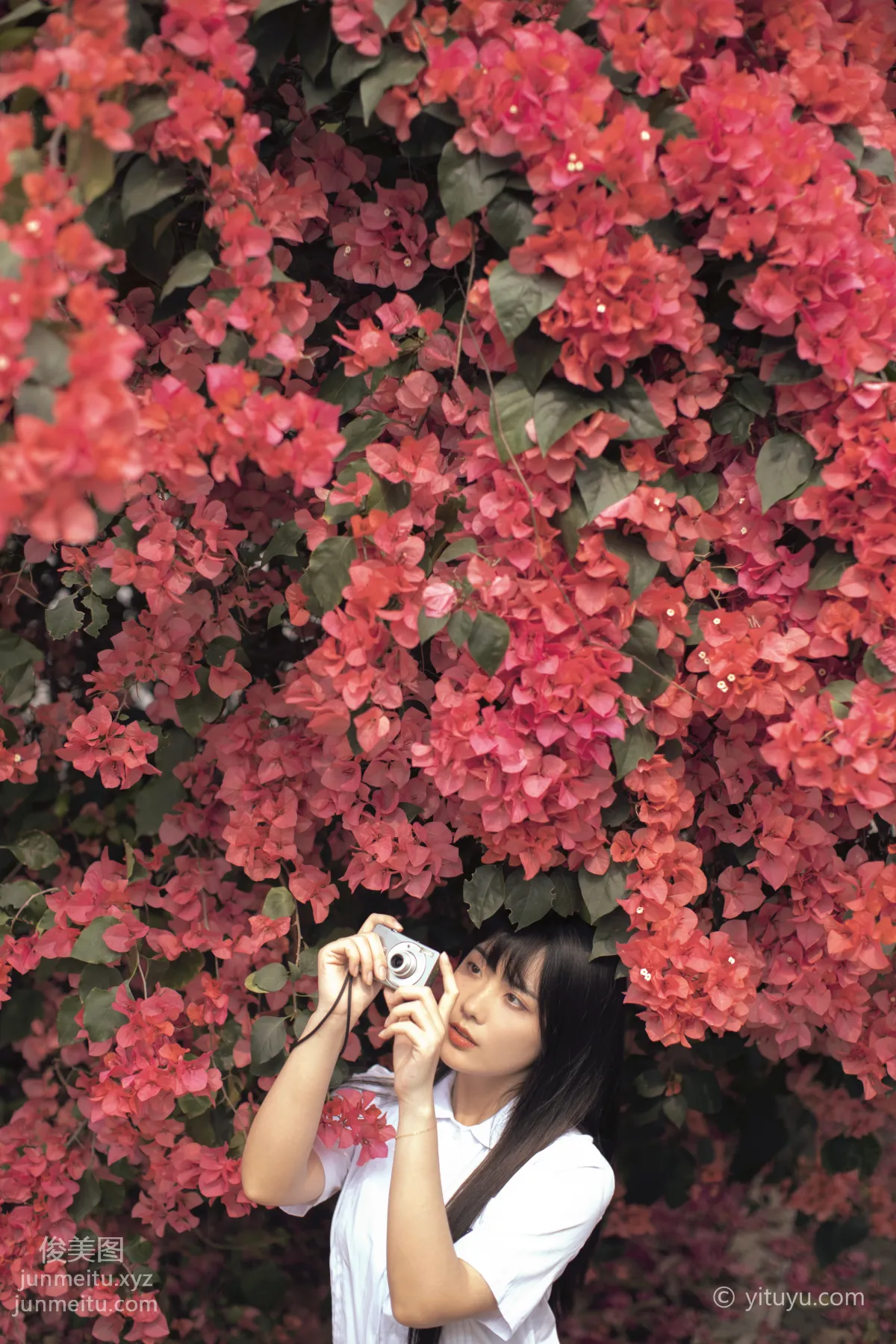 [YiTuYu] 2021.04.28 Flower Season, Huang Ziqing photo 5