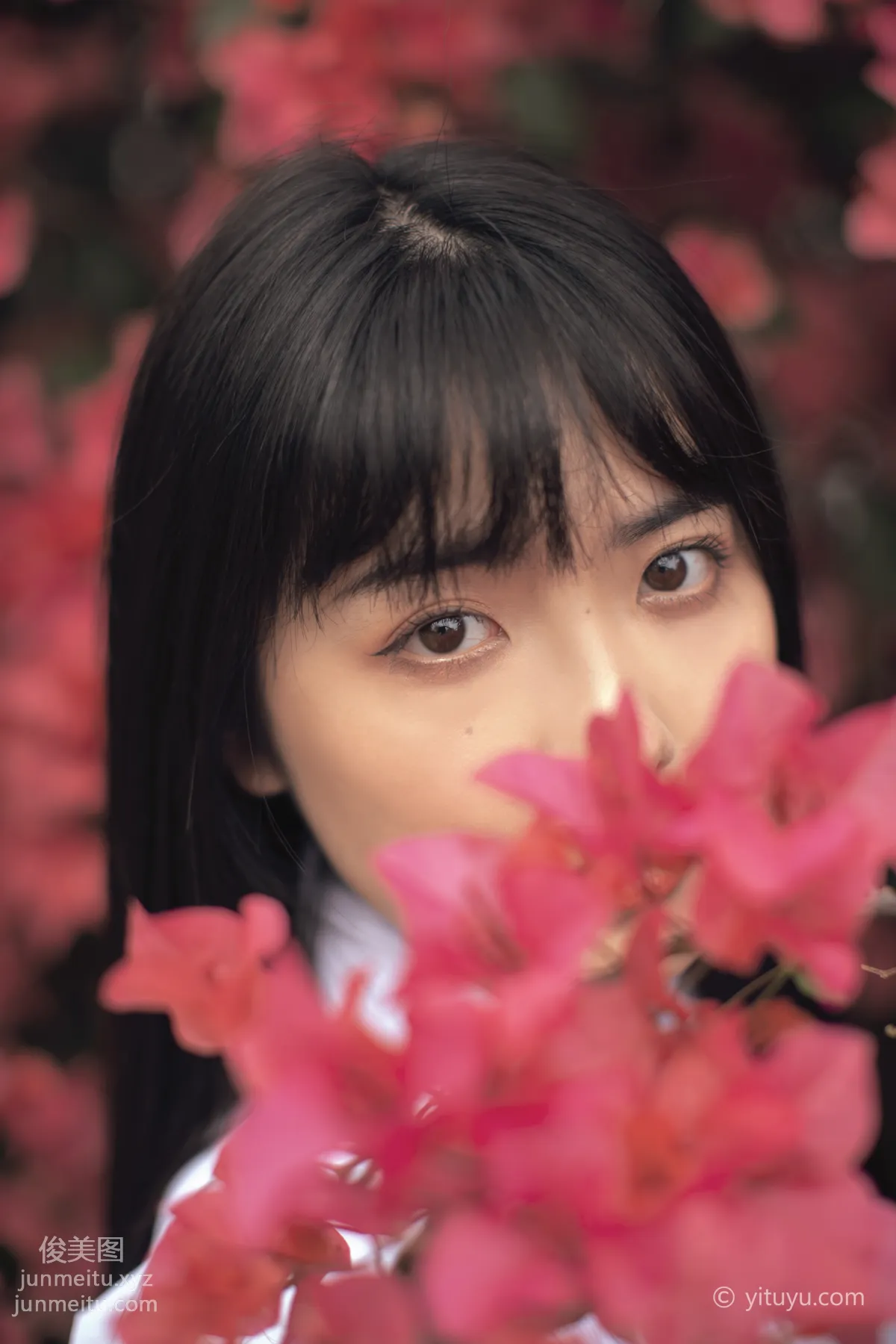 [YiTuYu] 2021.04.28 Flower Season, Huang Ziqing photo 11