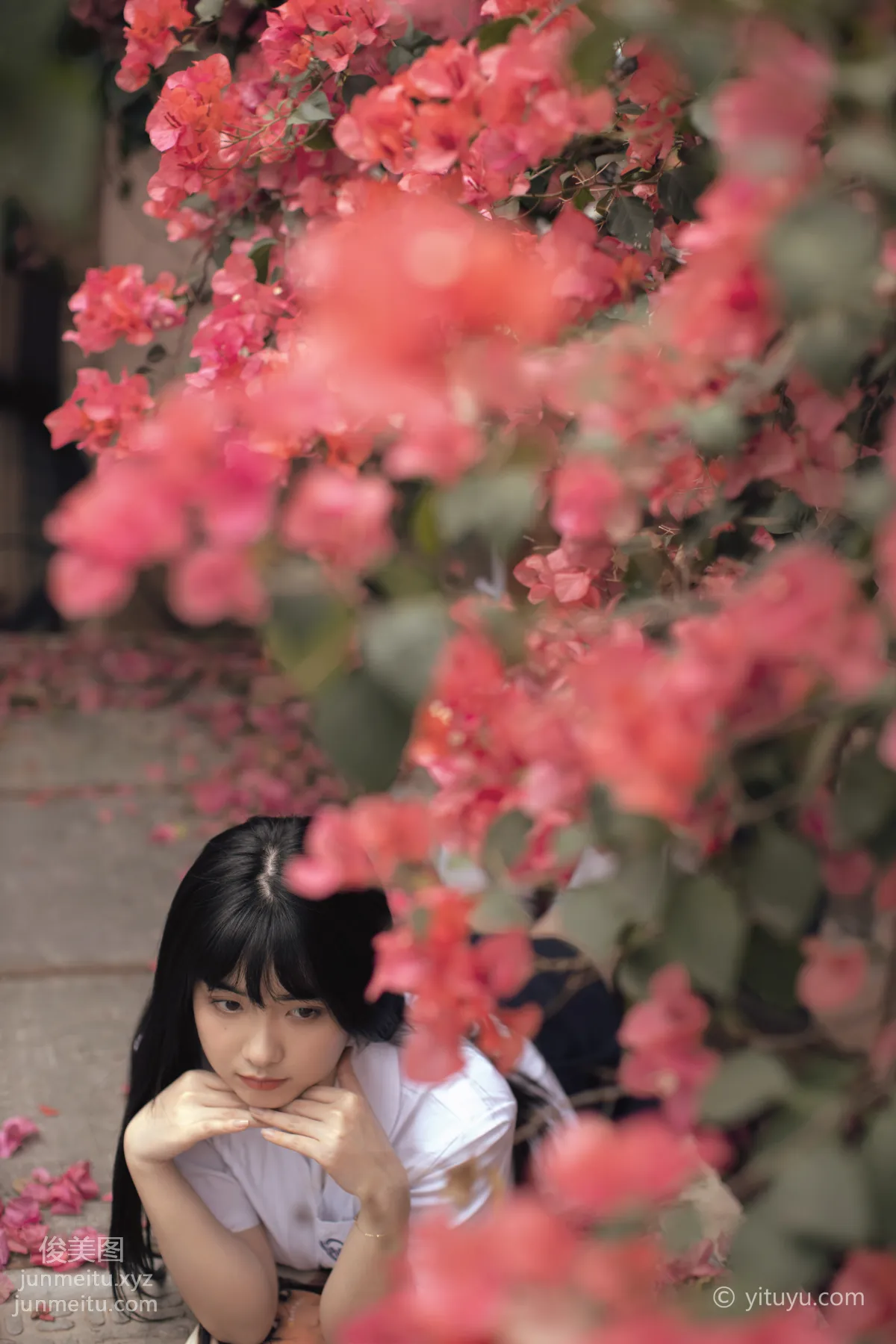 [YiTuYu] 2021.04.28 Flower Season, Huang Ziqing photo 13