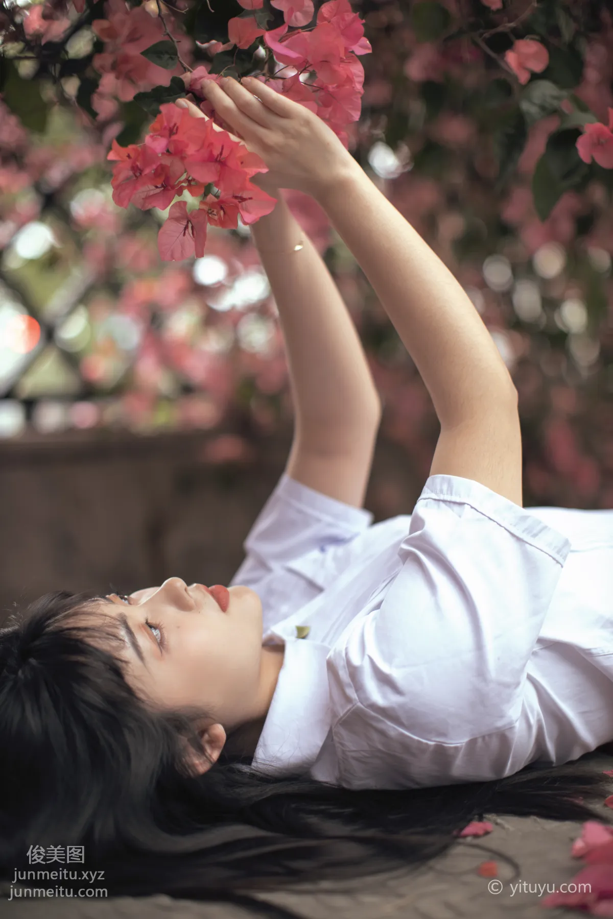 [YiTuYu] 2021.04.28 Flower Season, Huang Ziqing photo 16