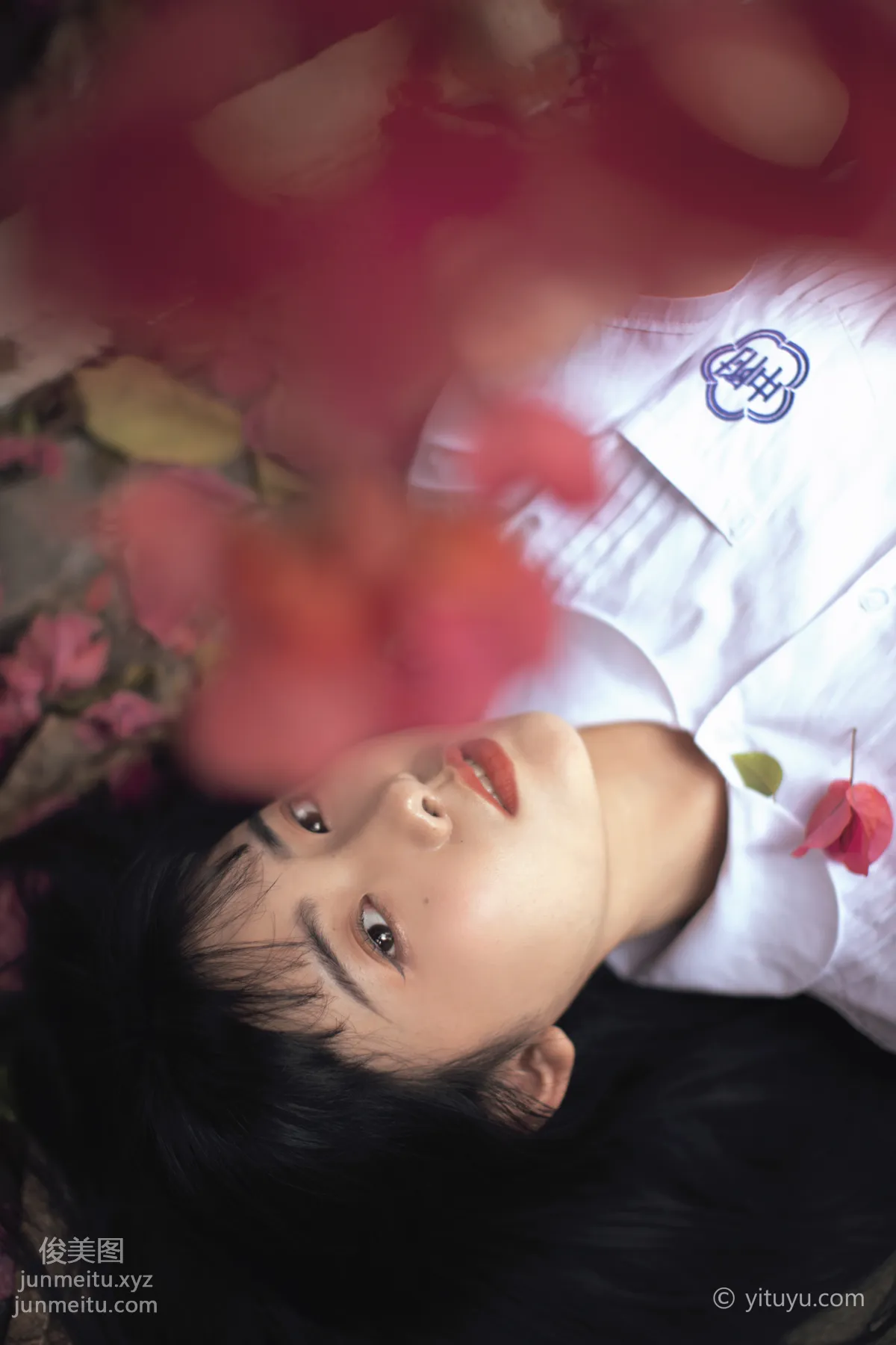 [YiTuYu] 2021.04.28 Flower Season, Huang Ziqing photo 18