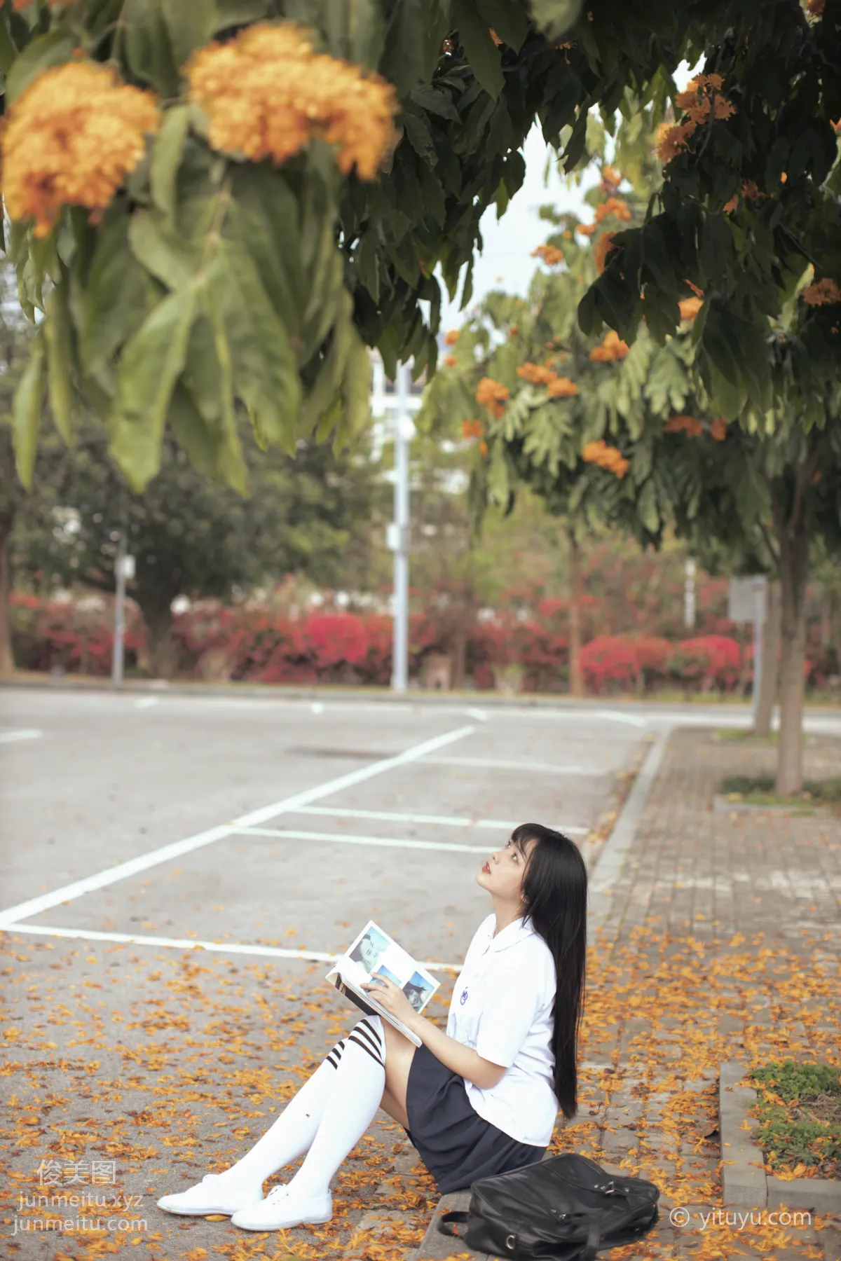 [YiTuYu] 2021.04.28 Flower Season, Huang Ziqing photo 23