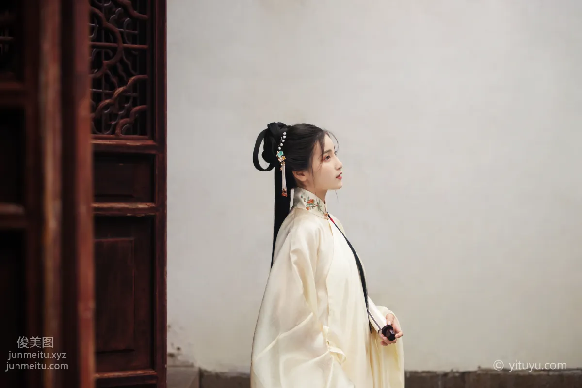 Jin Er: YiTuYu photo 13