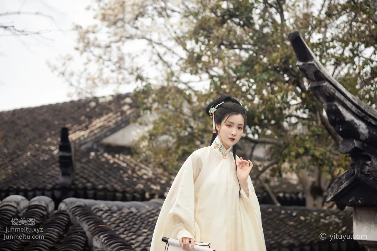 Jin Er: YiTuYu photo 16