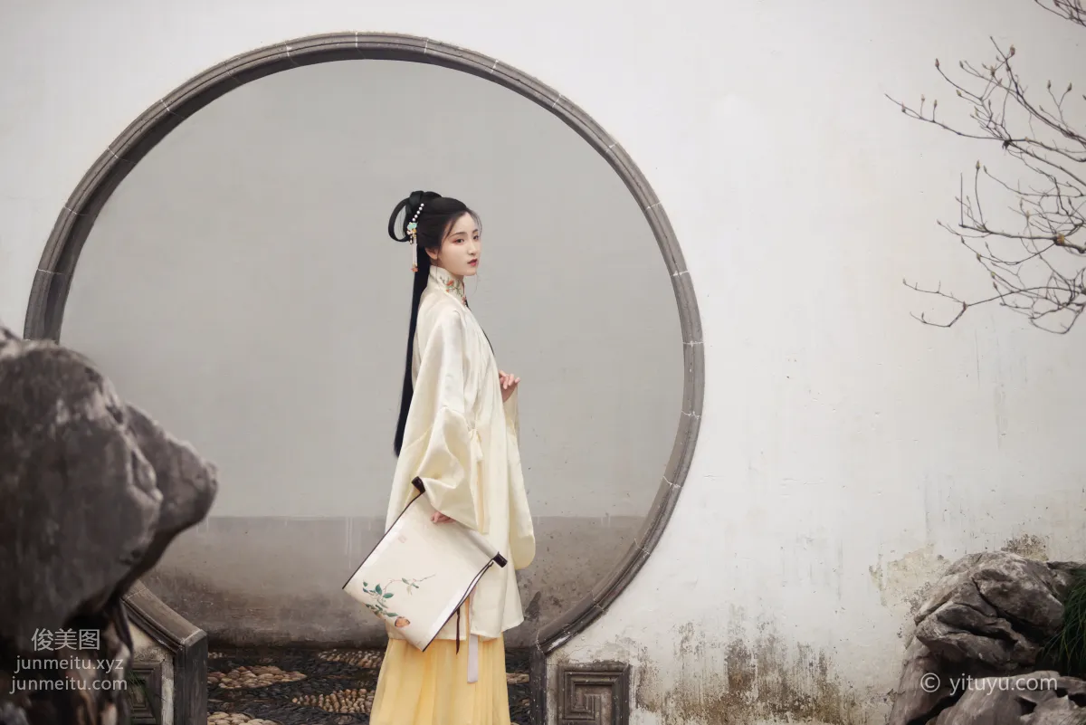 Jin Er: YiTuYu photo 20