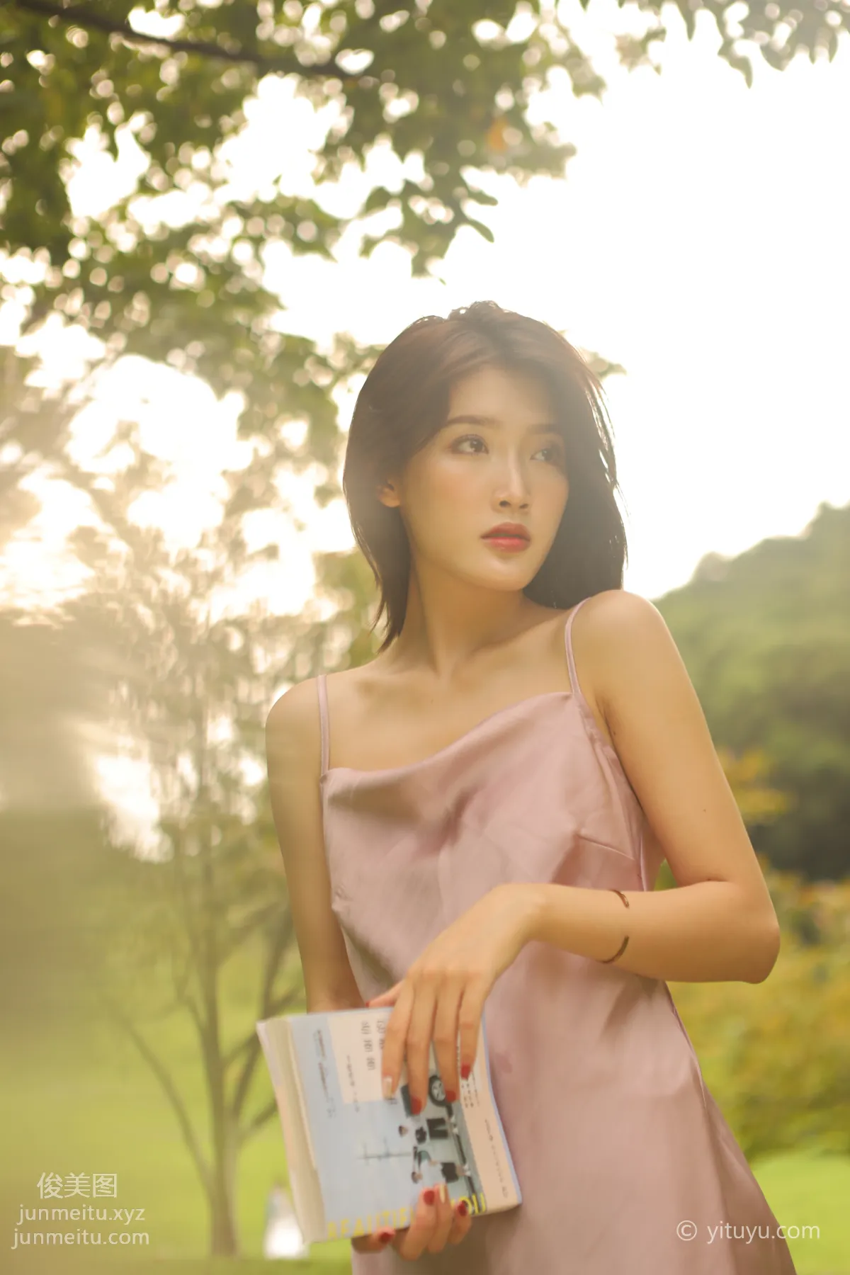 Qiao Ling: YiTuYu photo 3