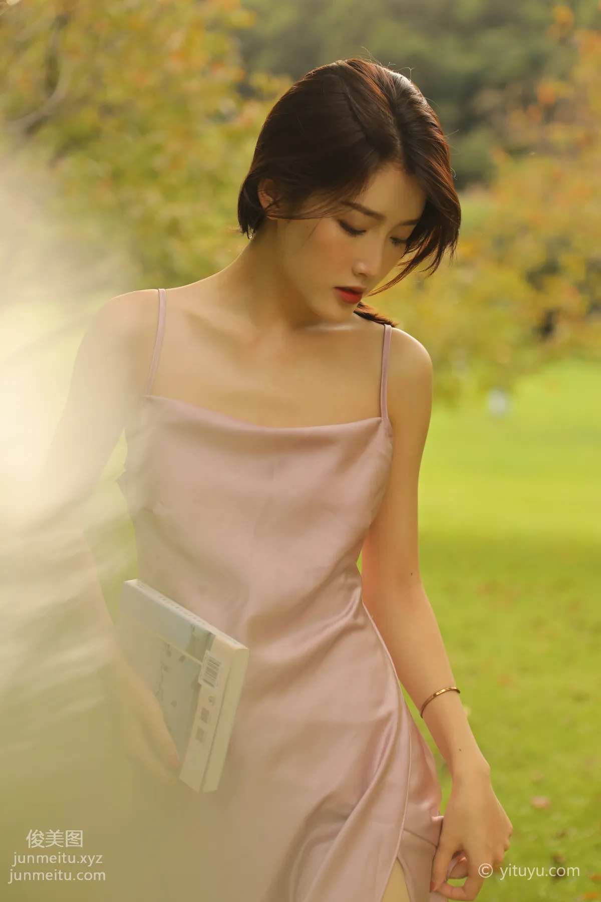 Qiao Ling: YiTuYu photo 10
