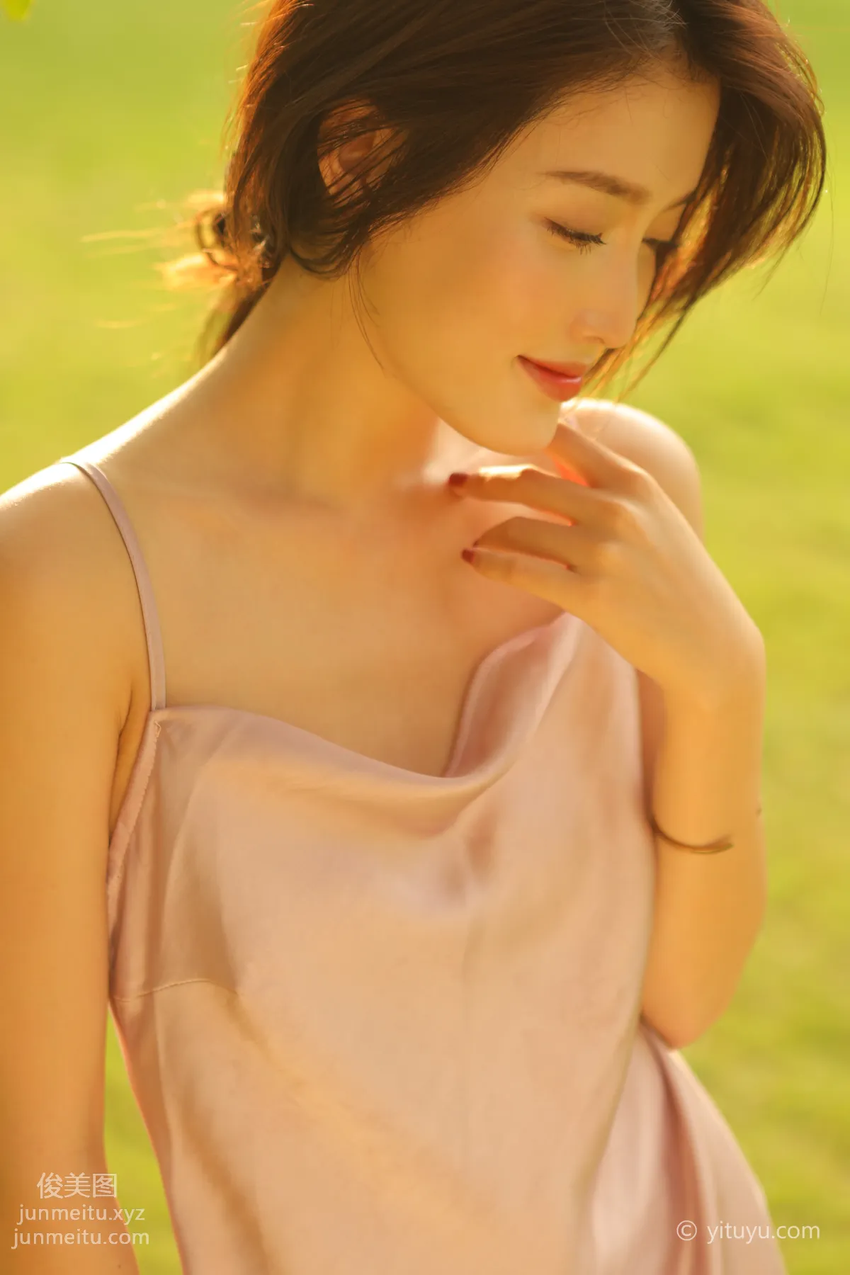 Qiao Ling: YiTuYu photo 24