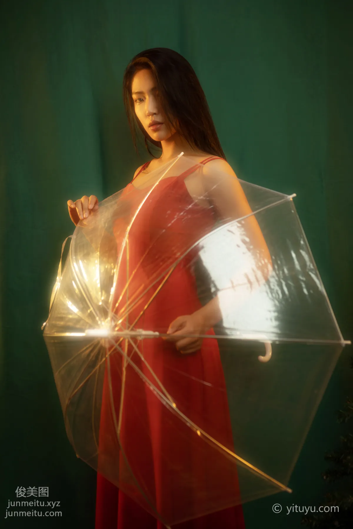 [YiTuYu] 2021.05.24 Red Dress Jiao Jiao photo 11