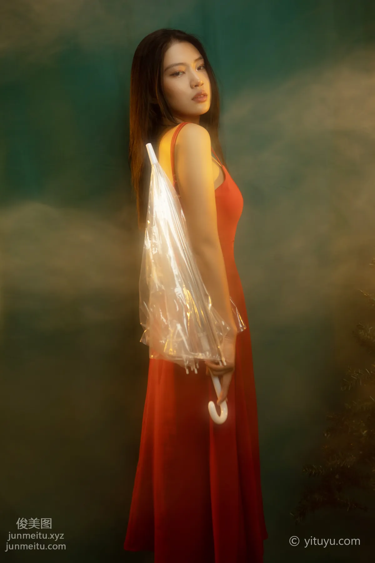 [YiTuYu] 2021.05.24 Red Dress Jiao Jiao photo 12